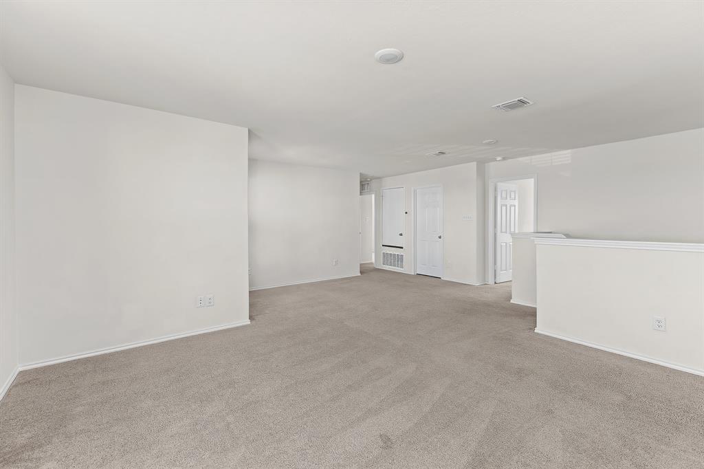 457 Bedford Falls Ln, Jarrell, TX 76537