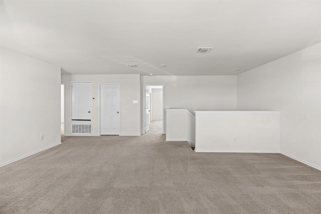 457 Bedford Falls Ln, Jarrell, TX 76537