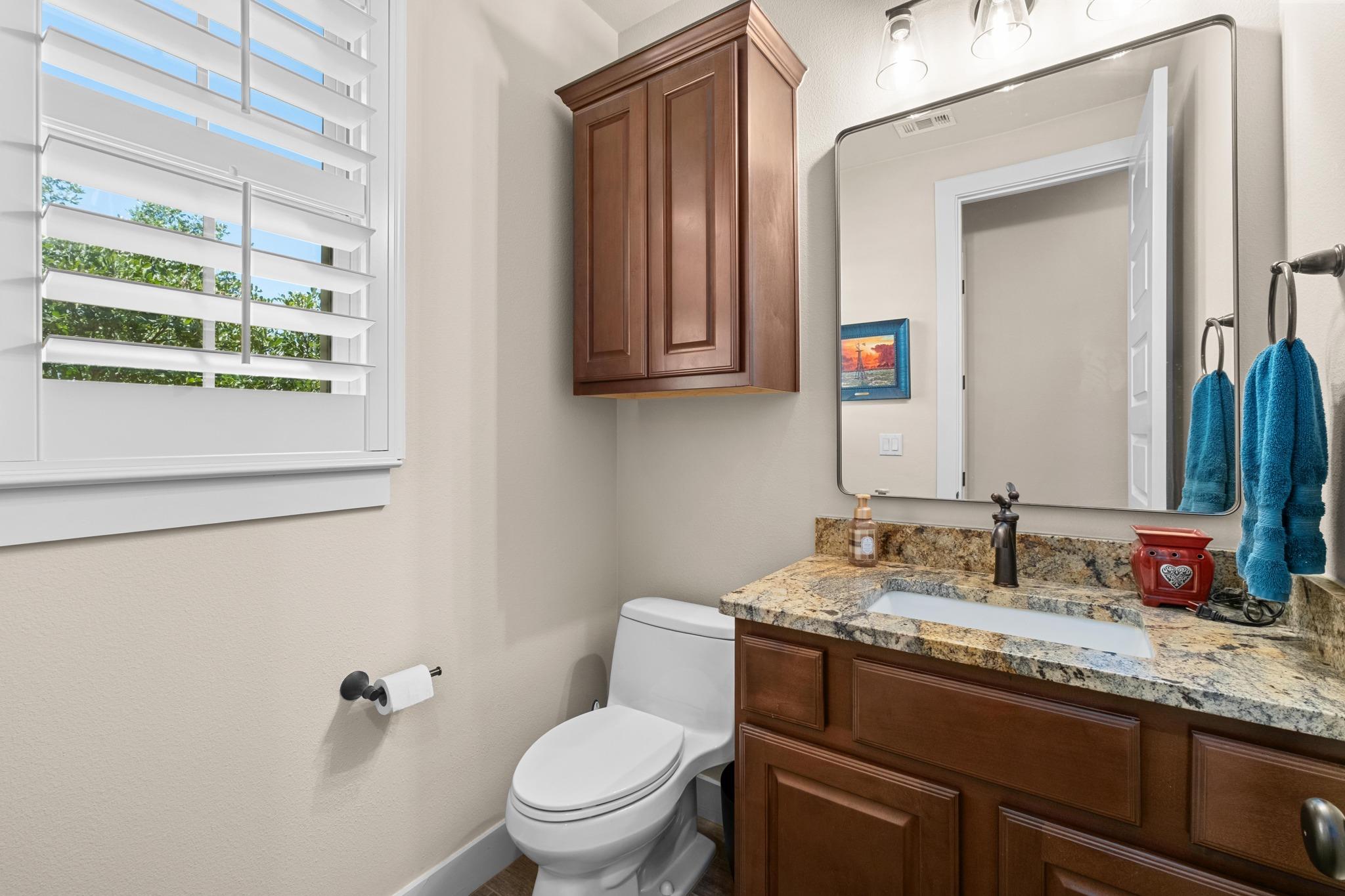 337 Golden Eagle Ln, Dripping Springs, TX 78620