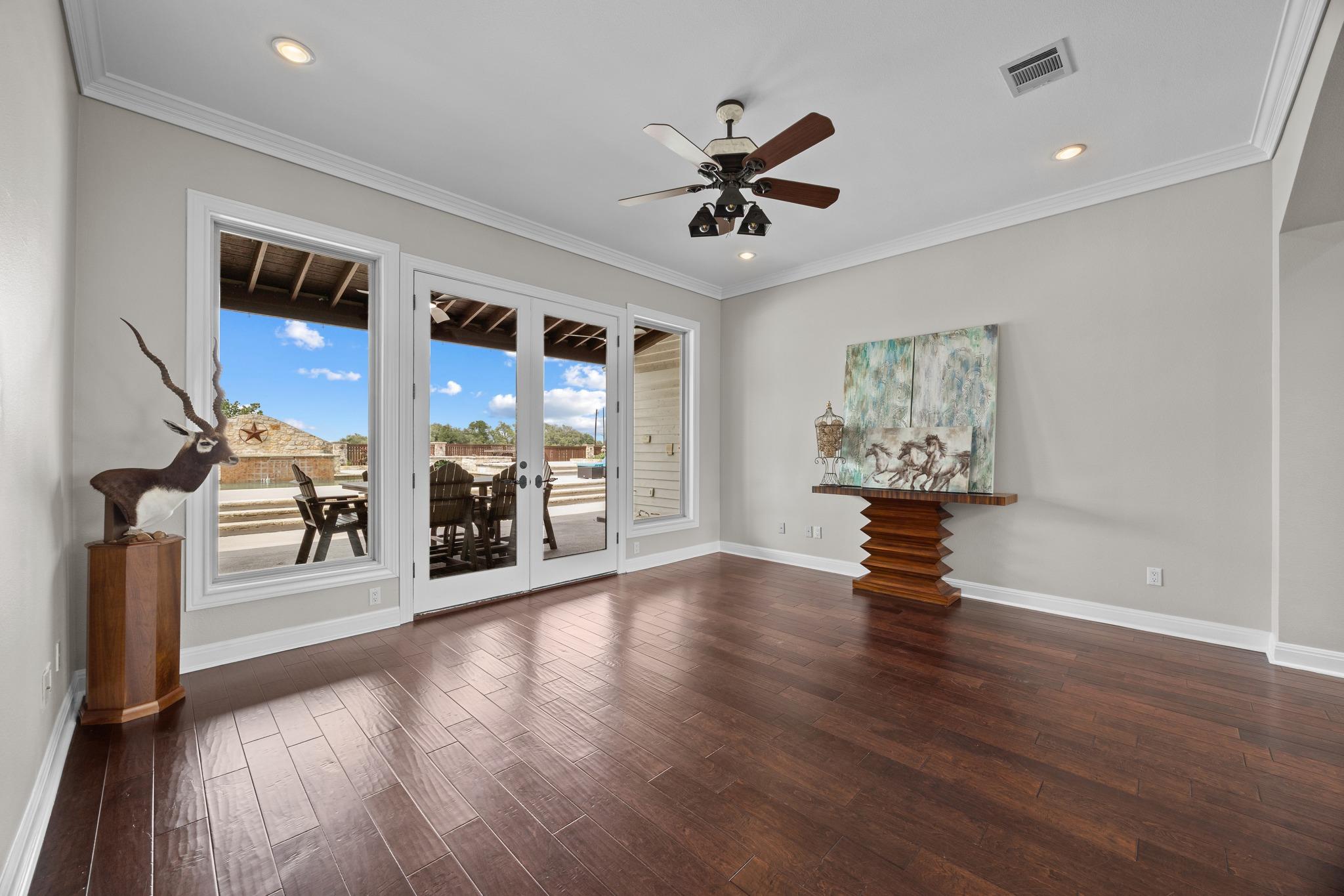 341 Courtnees Way, Georgetown, TX 78626