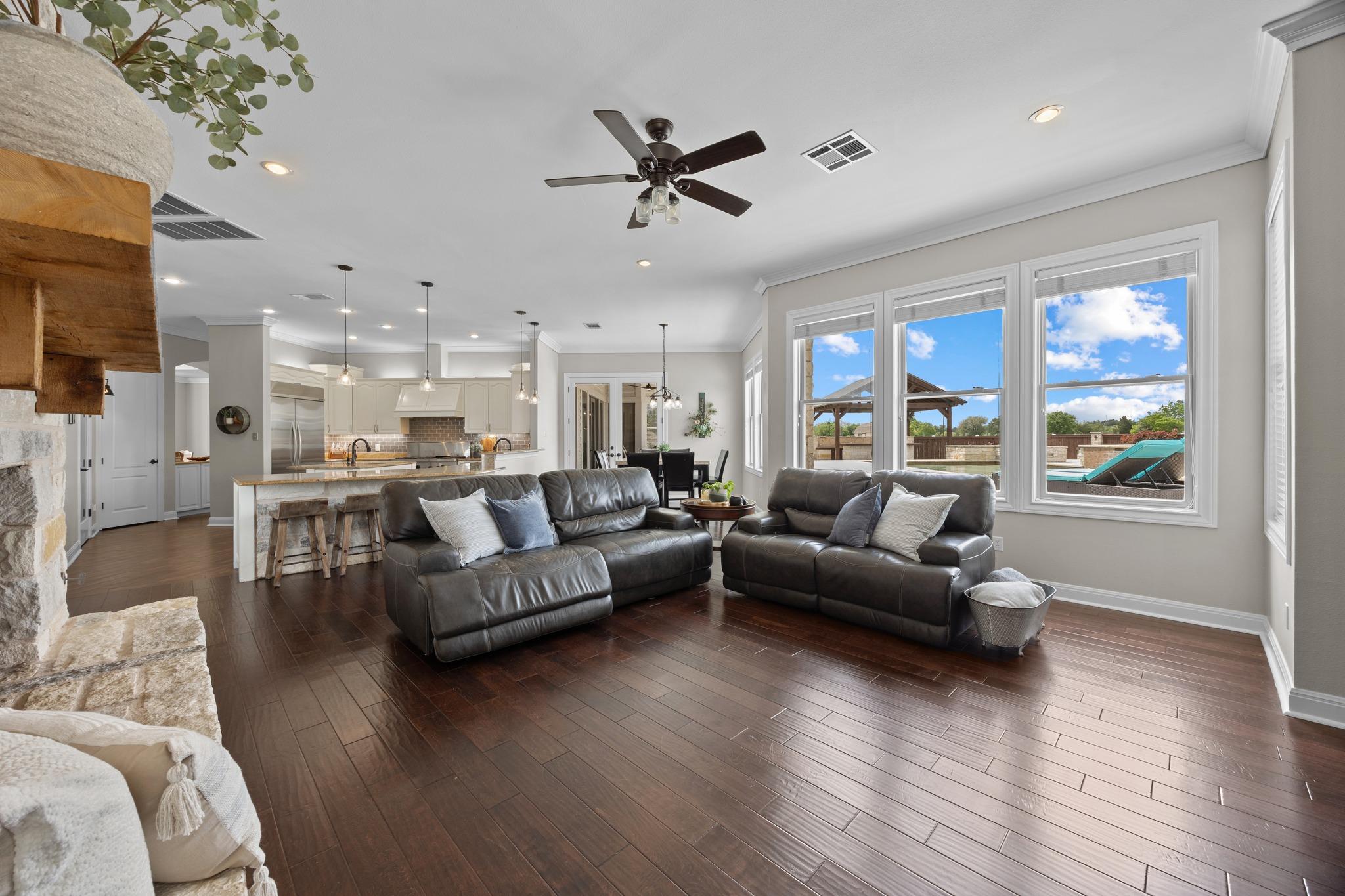 341 Courtnees Way, Georgetown, TX 78626