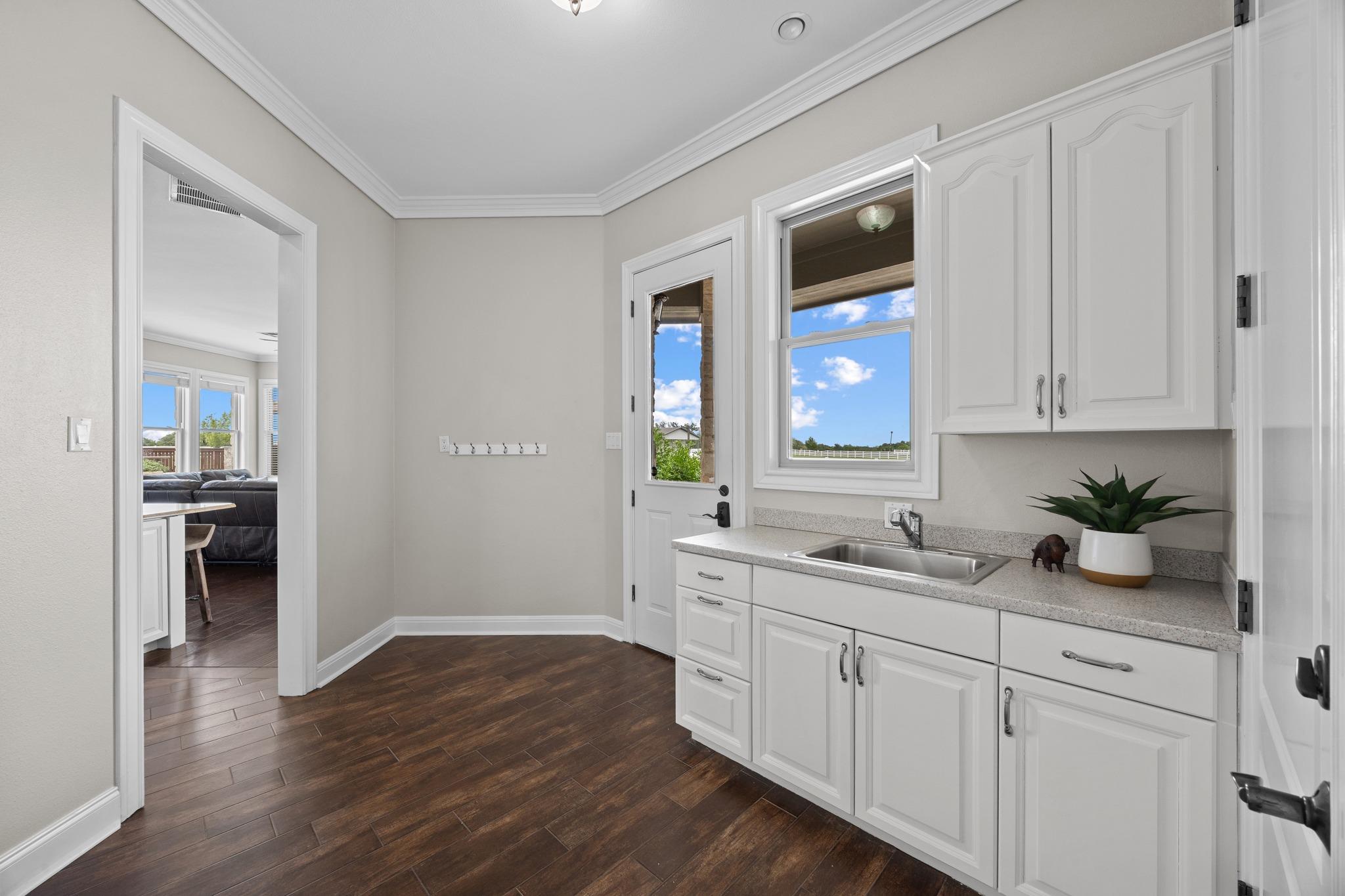 341 Courtnees Way, Georgetown, TX 78626