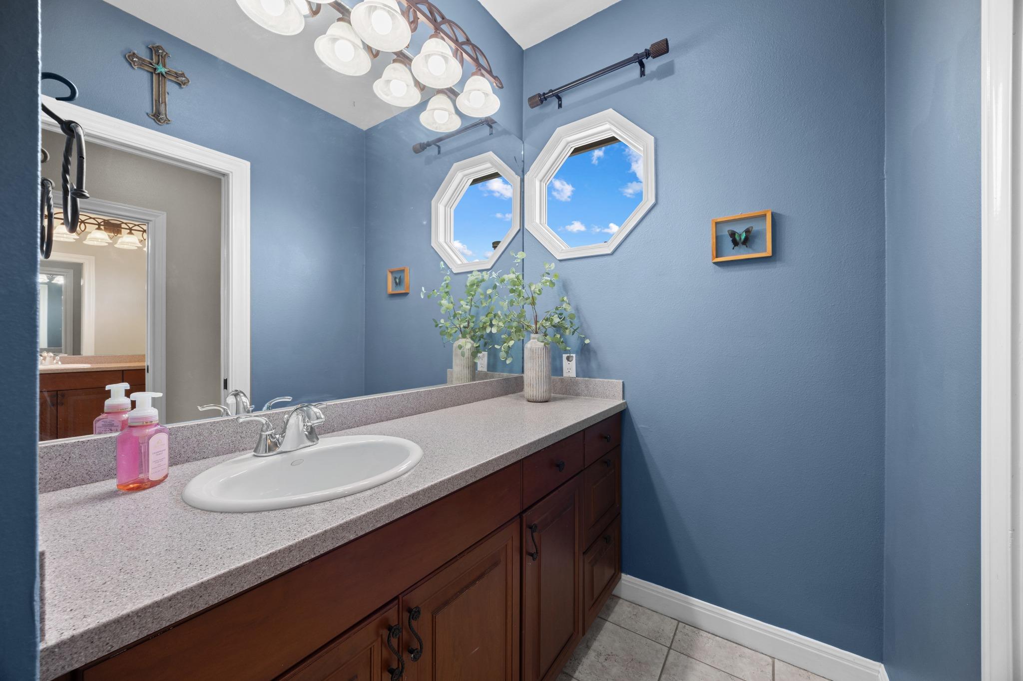 341 Courtnees Way, Georgetown, TX 78626