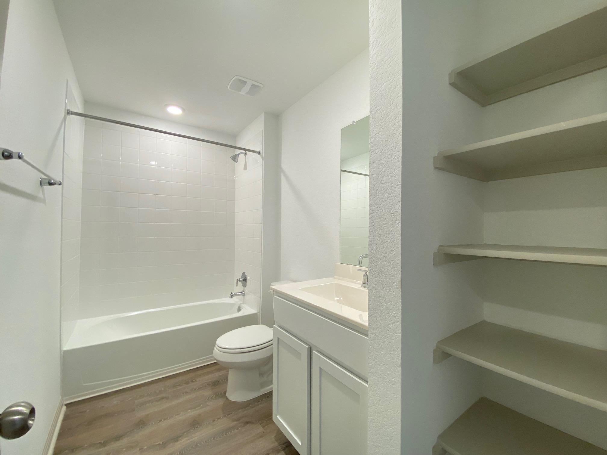 131 FORT CLARK SPRINGS Dr, Hutto, TX 78634