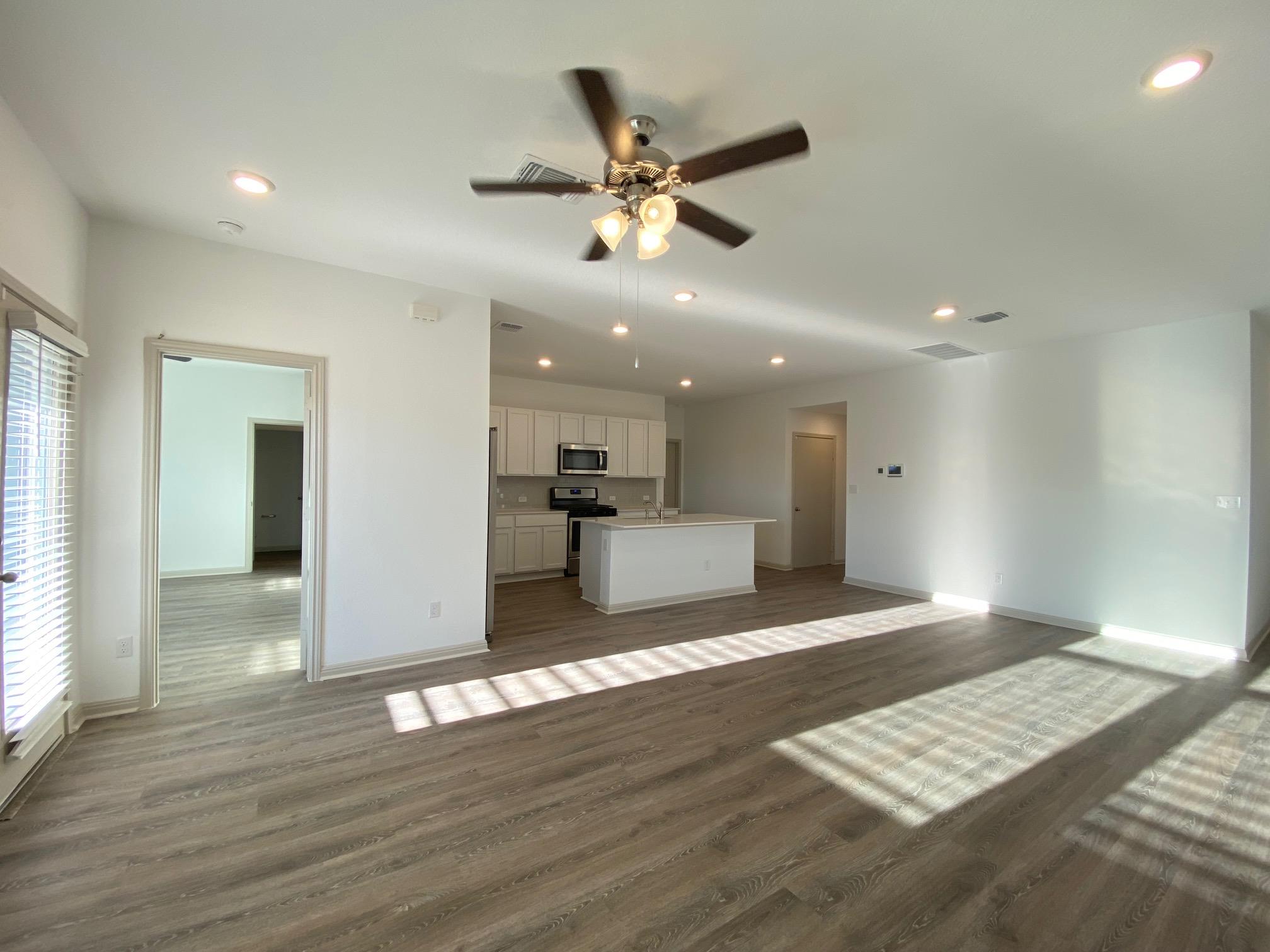 131 FORT CLARK SPRINGS Dr, Hutto, TX 78634