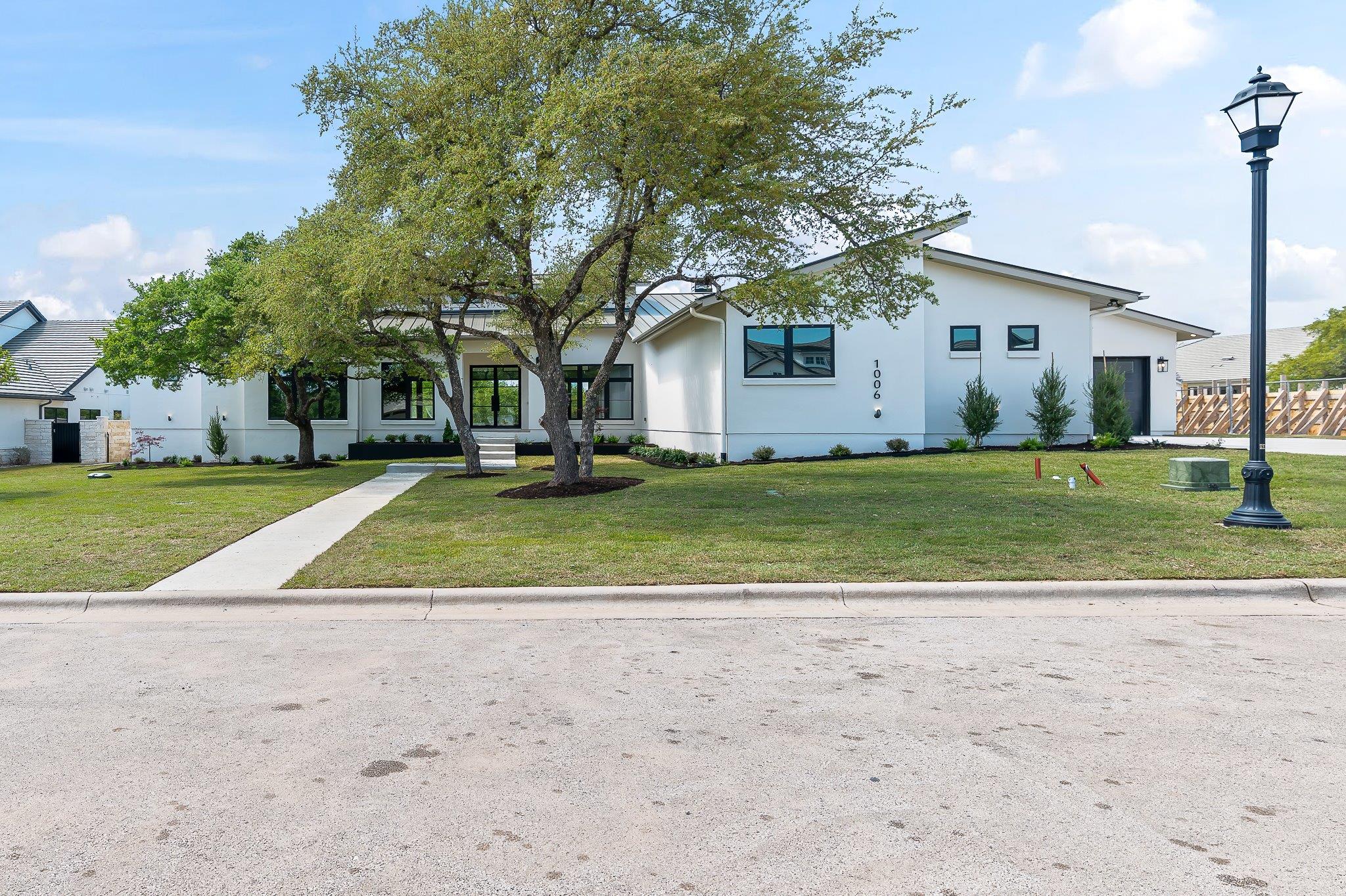 1006 Flint Ridge Trl, Georgetown, TX 78628