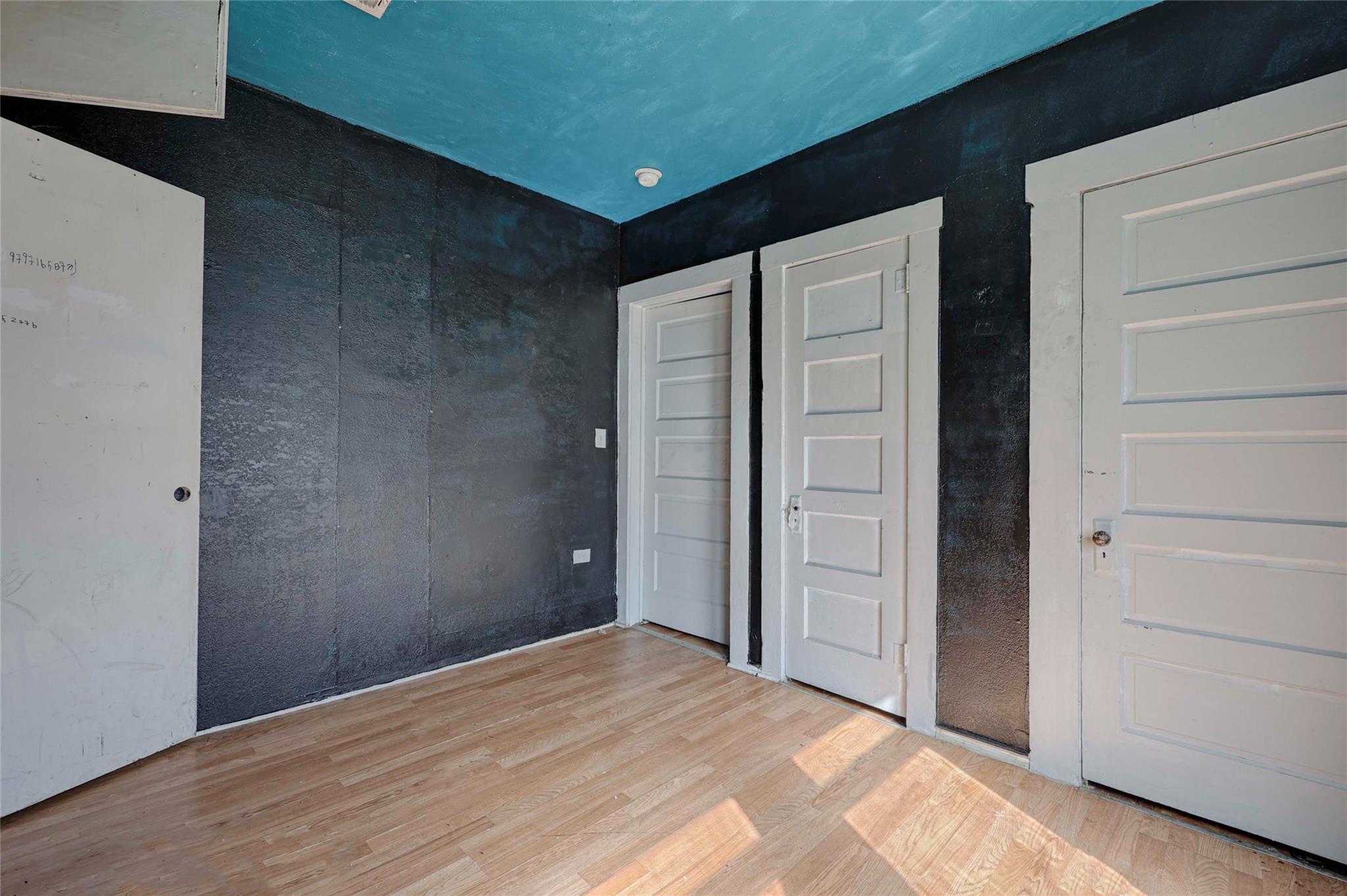 314 Baumgarten St, Schulenburg, TX 78956