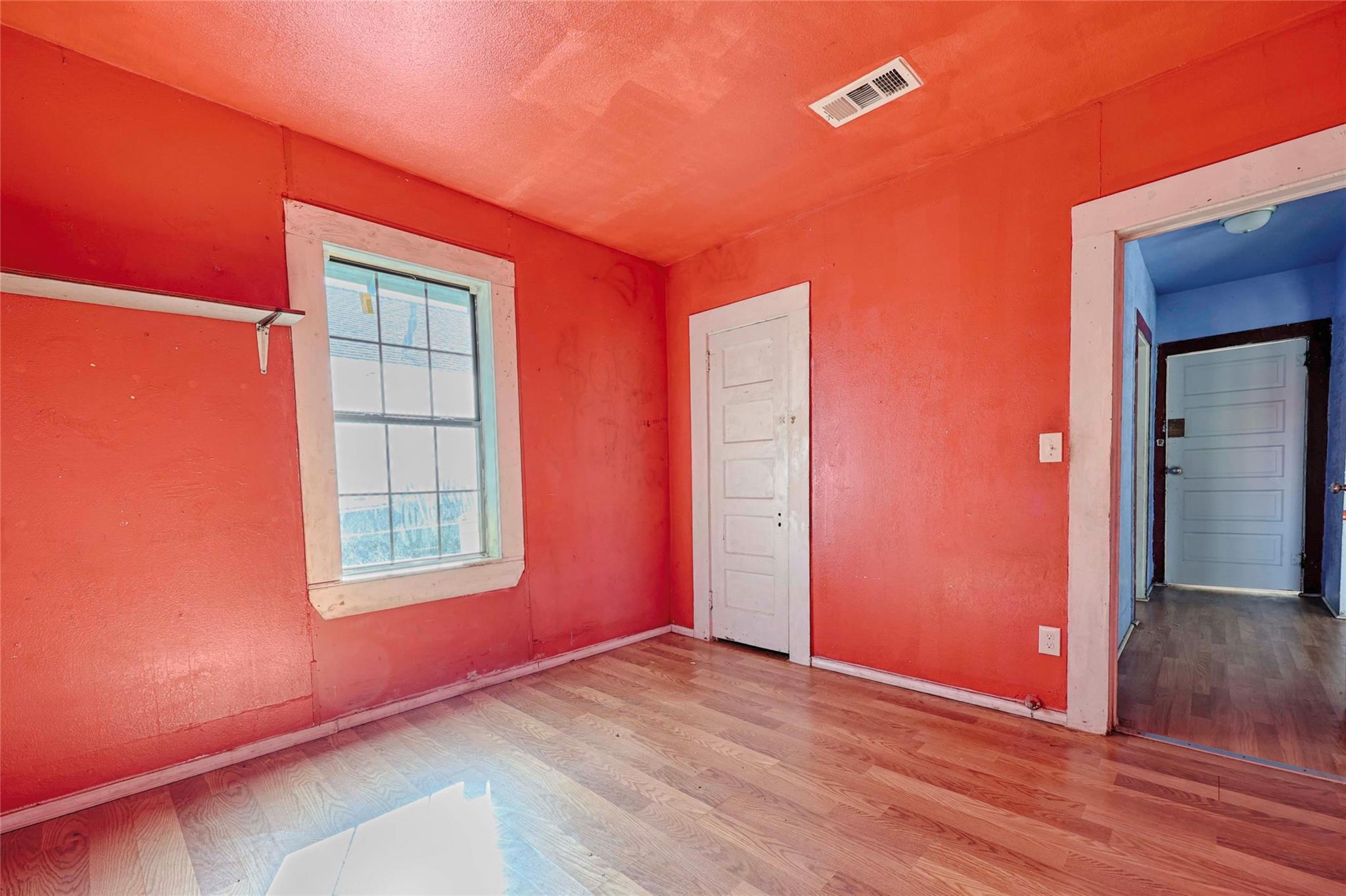 314 Baumgarten St, Schulenburg, TX 78956