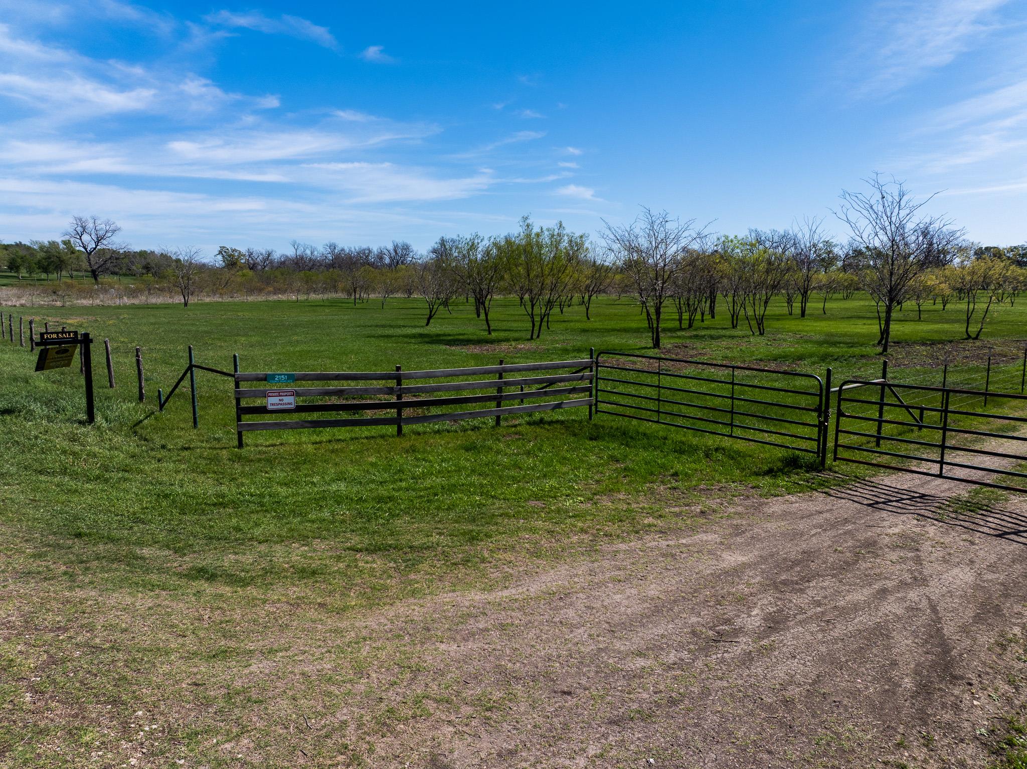 2151 County Road 429, Rockdale, TX 76567