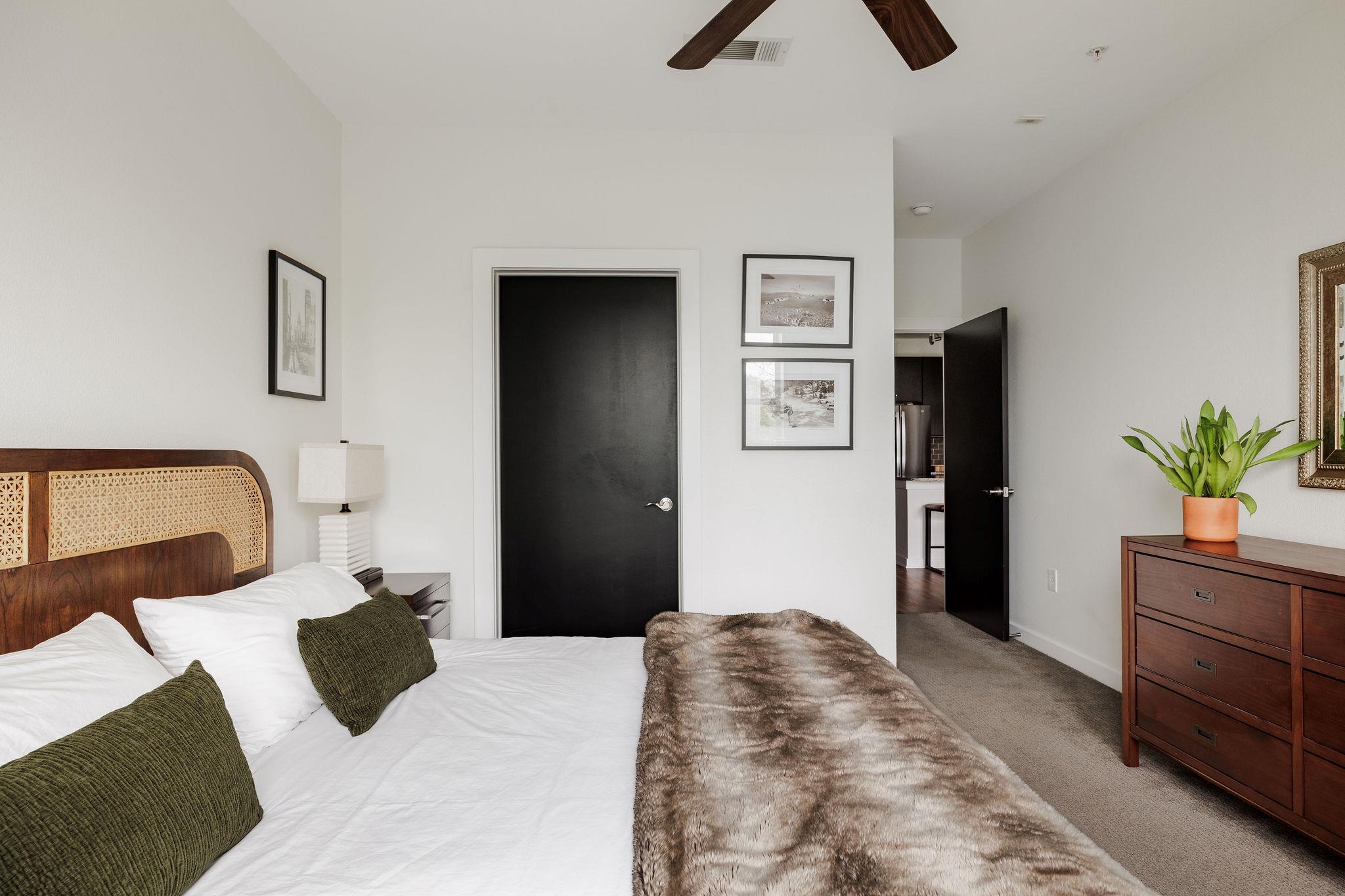 1900 Barton Springs Rd # 3028, Austin, TX 78704