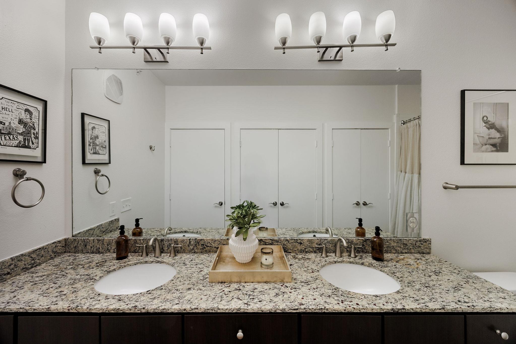 1900 Barton Springs Rd # 3028, Austin, TX 78704