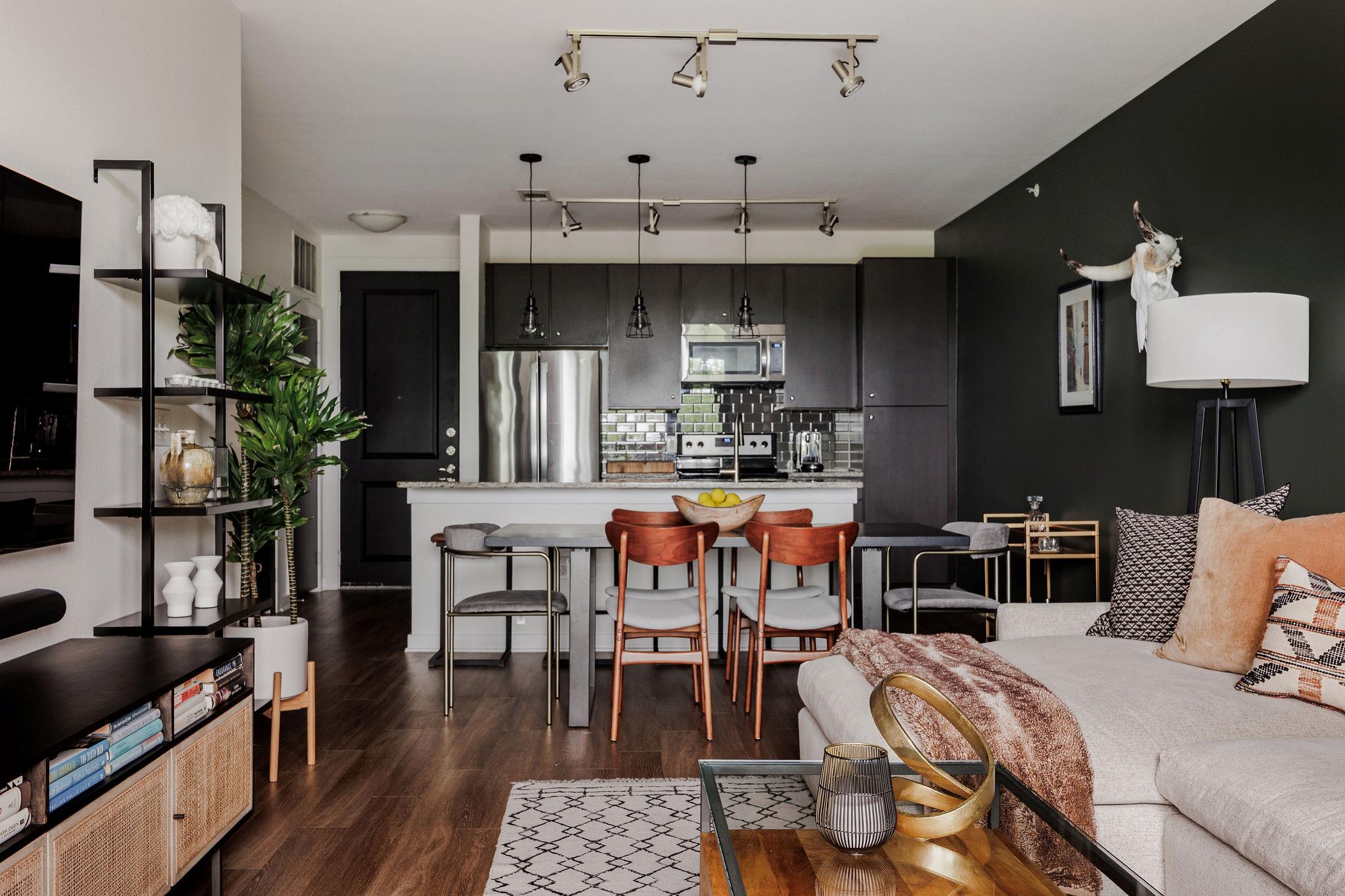 1900 Barton Springs Rd # 3028, Austin, TX 78704