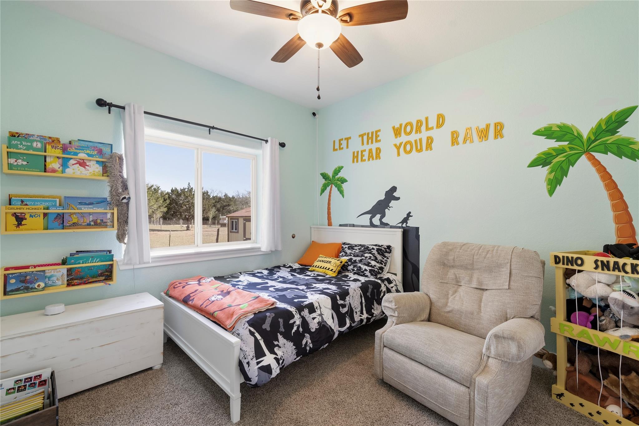 1773 Desiree St, Canyon Lake, TX 78133