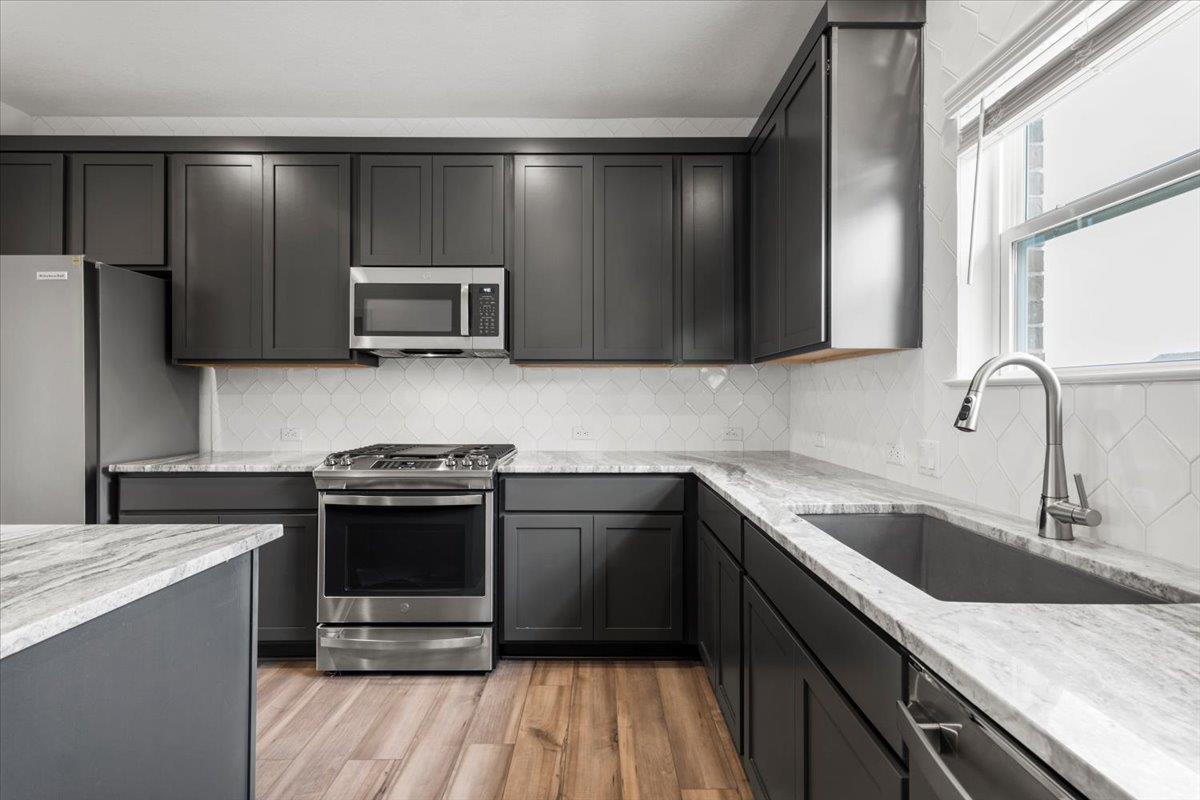 7912 Ella Lee Ln, Austin, TX 78744