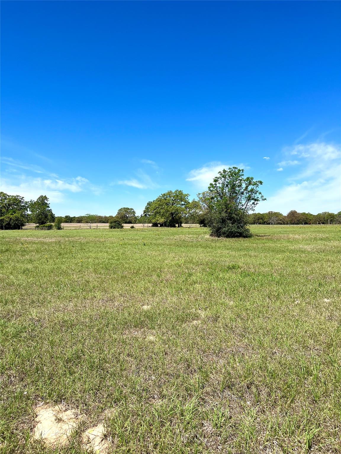 2654 County Road 329, Lincoln, TX 78948