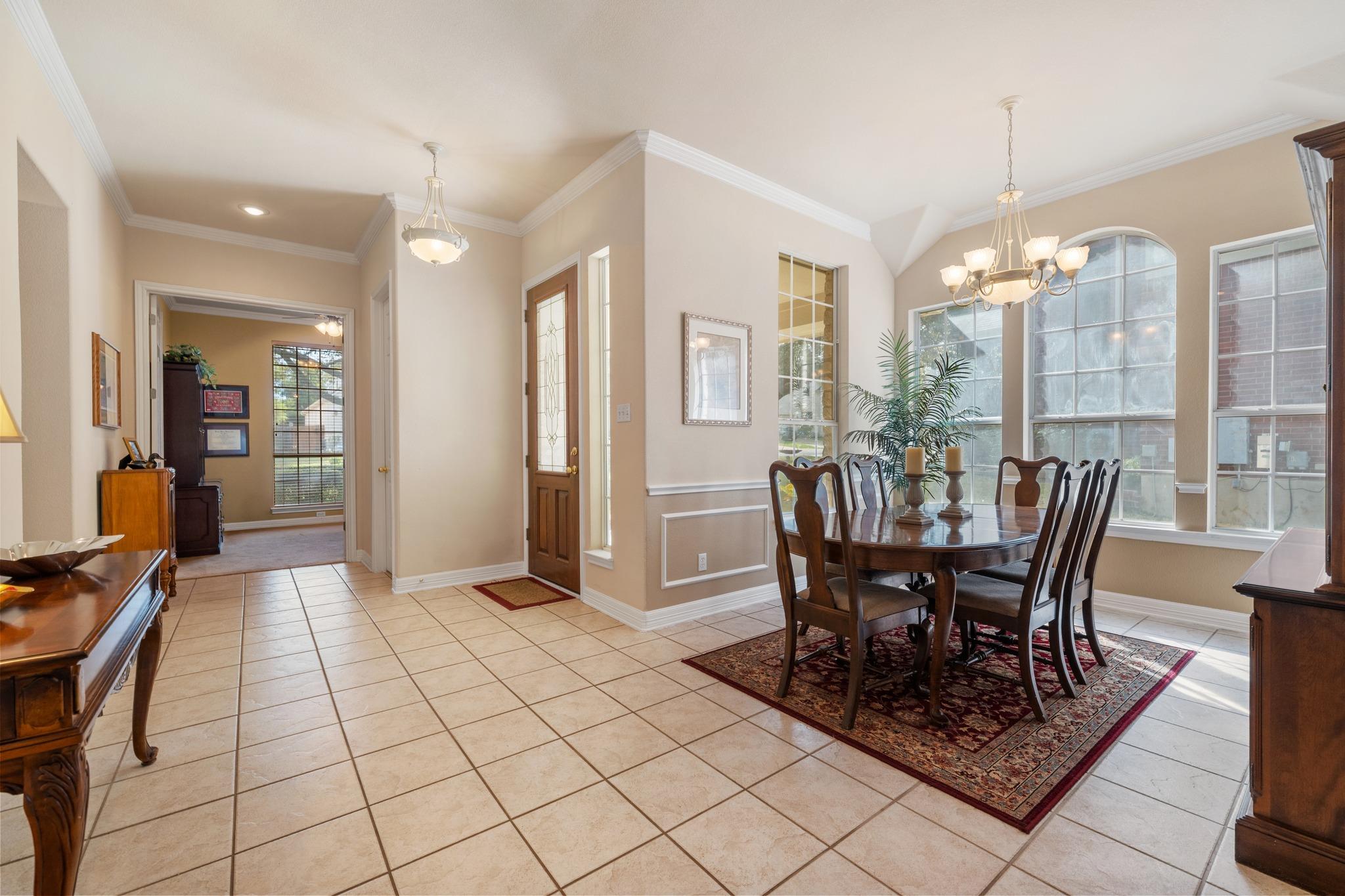 15016 Thatcher Dr, Austin, TX 78717