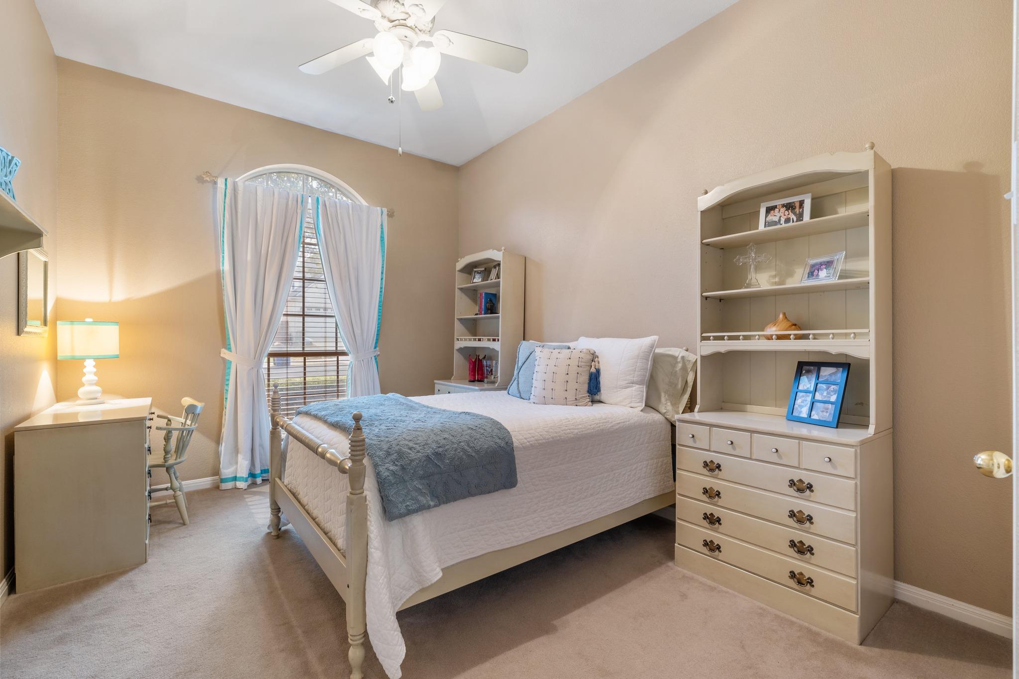 15016 Thatcher Dr, Austin, TX 78717