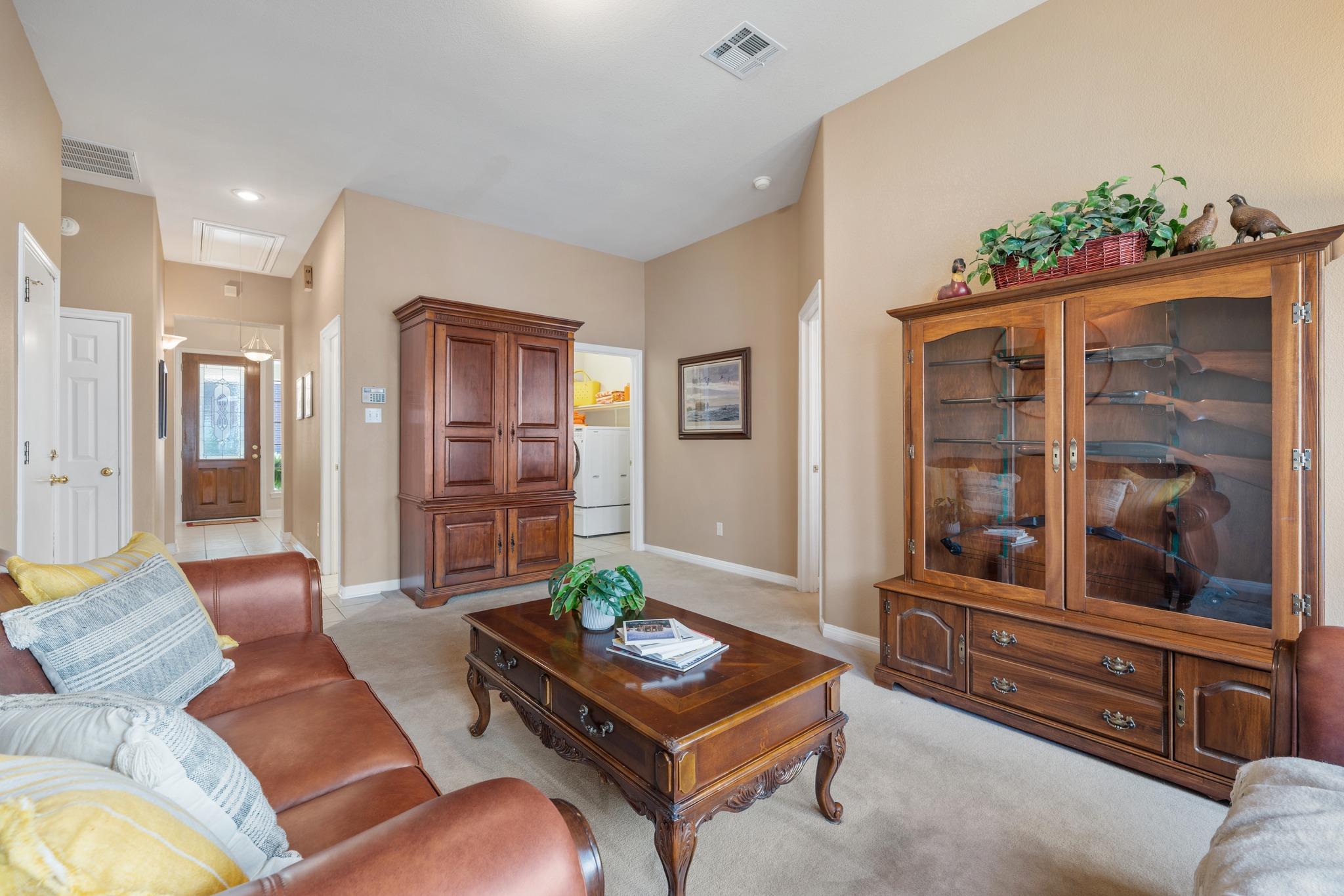 15016 Thatcher Dr, Austin, TX 78717