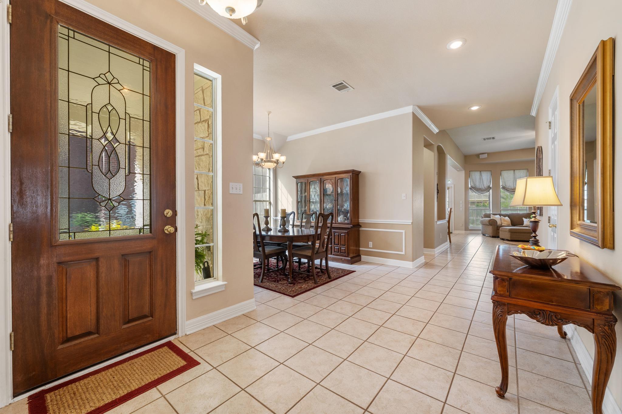 15016 Thatcher Dr, Austin, TX 78717