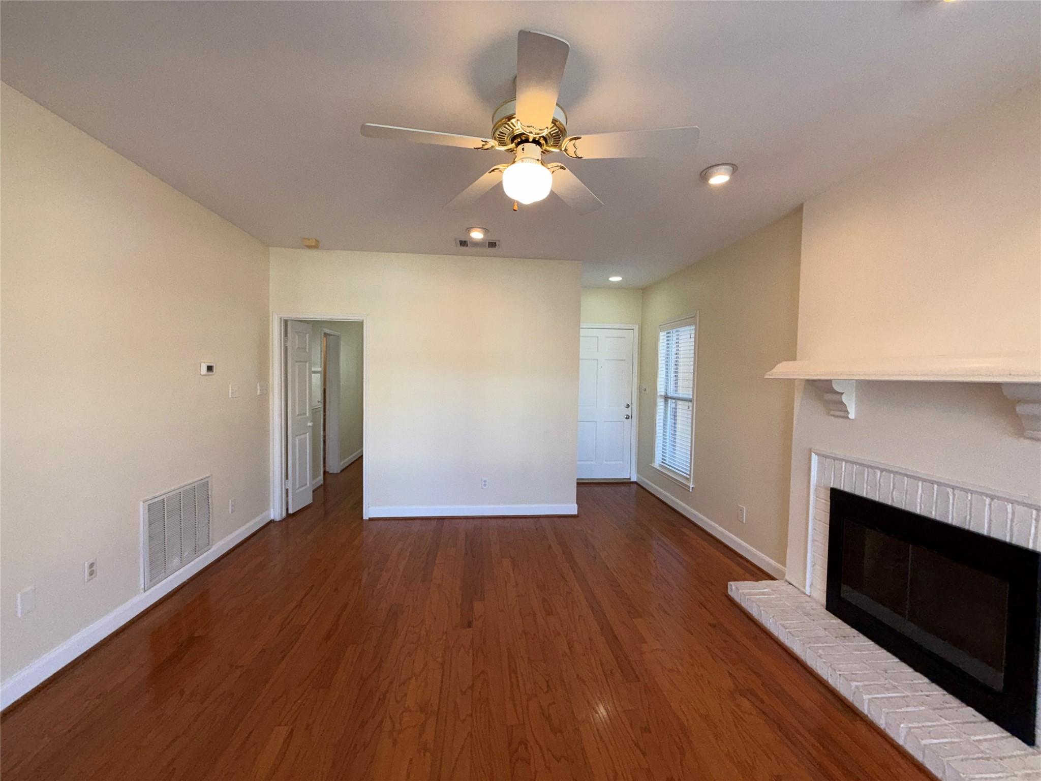 5 TOURNAMENT WAY Dr # 7, The Hills, TX 78738