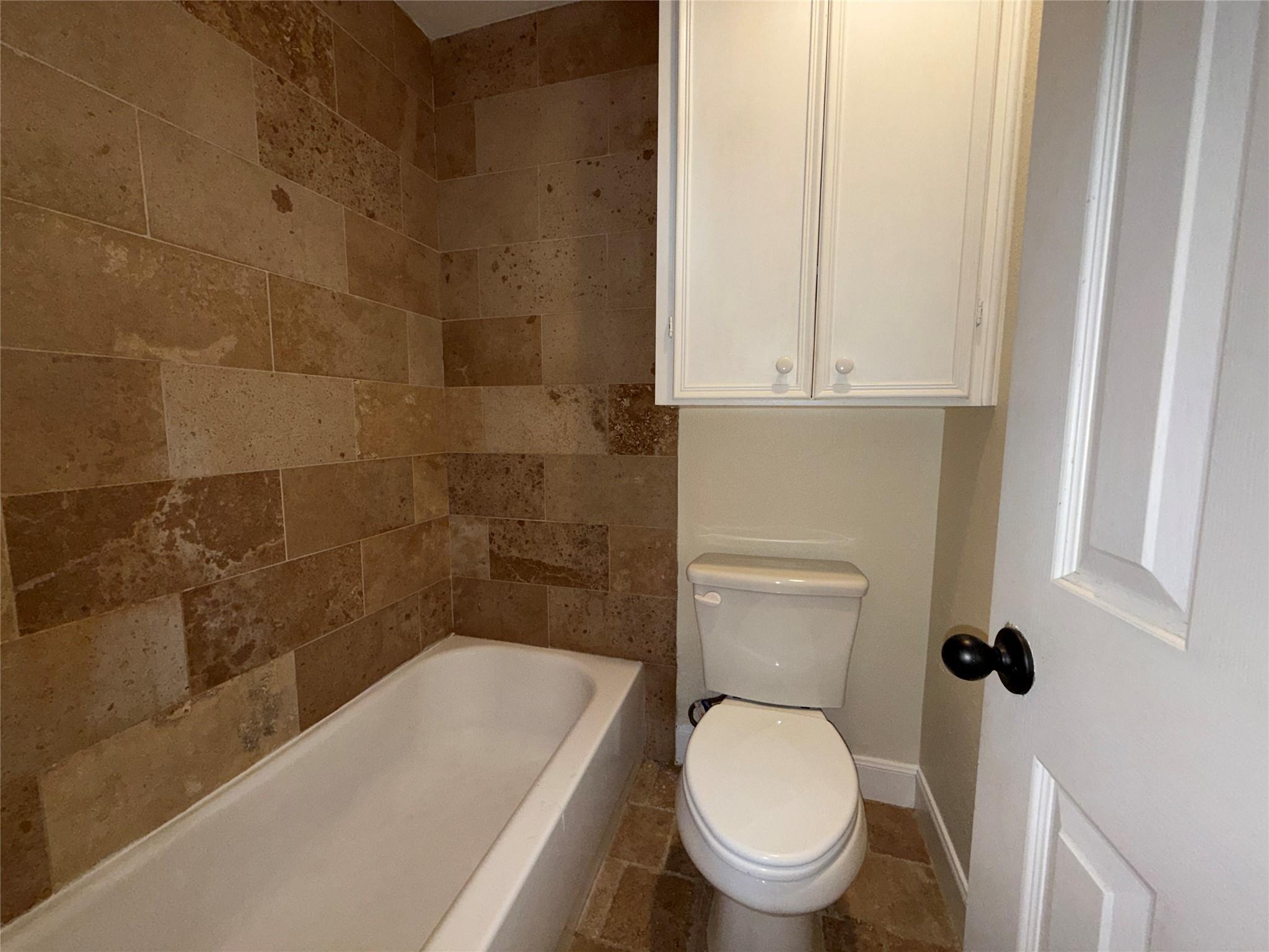 5 TOURNAMENT WAY Dr # 7, The Hills, TX 78738