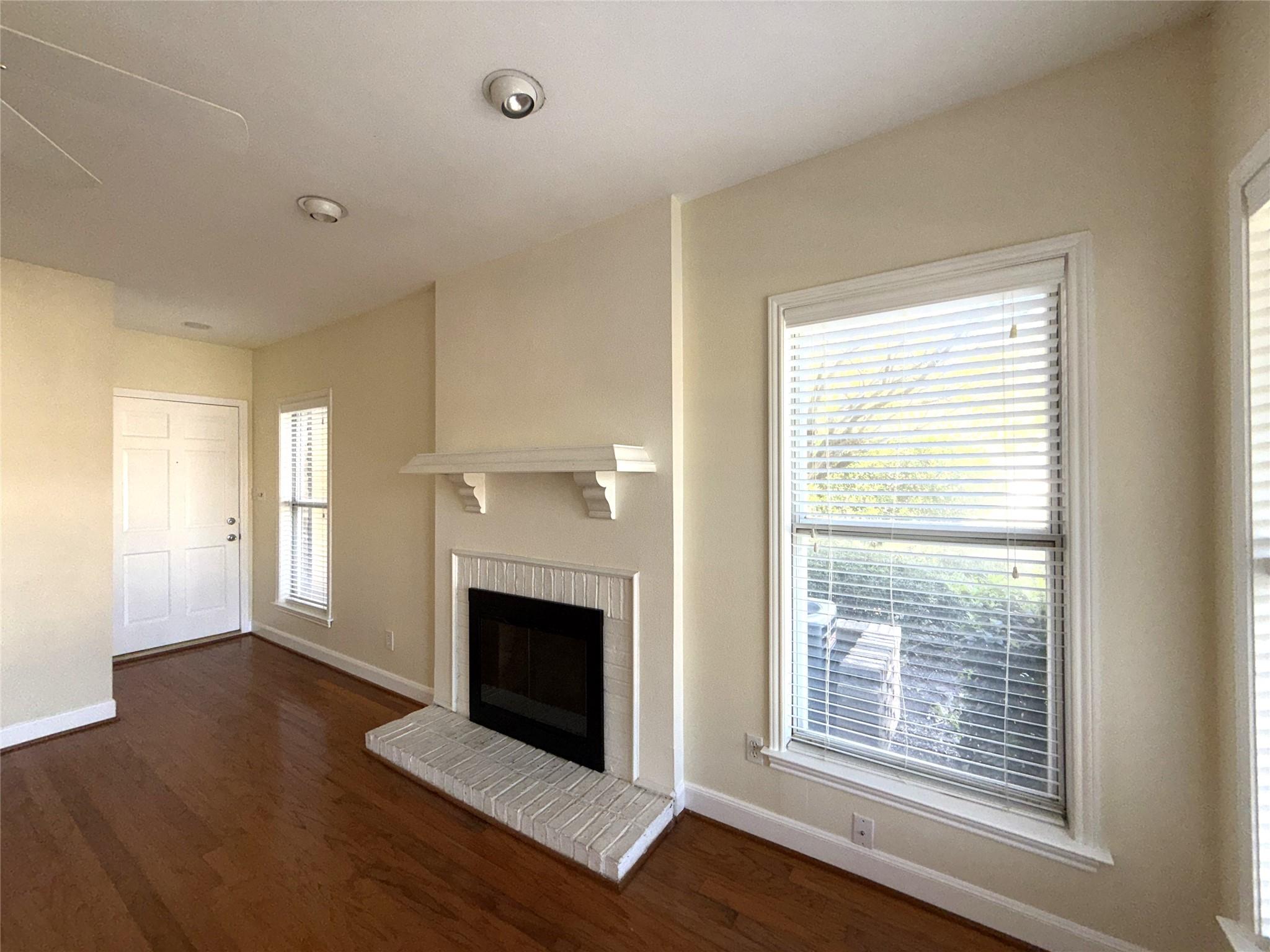 5 TOURNAMENT WAY Dr # 7, The Hills, TX 78738