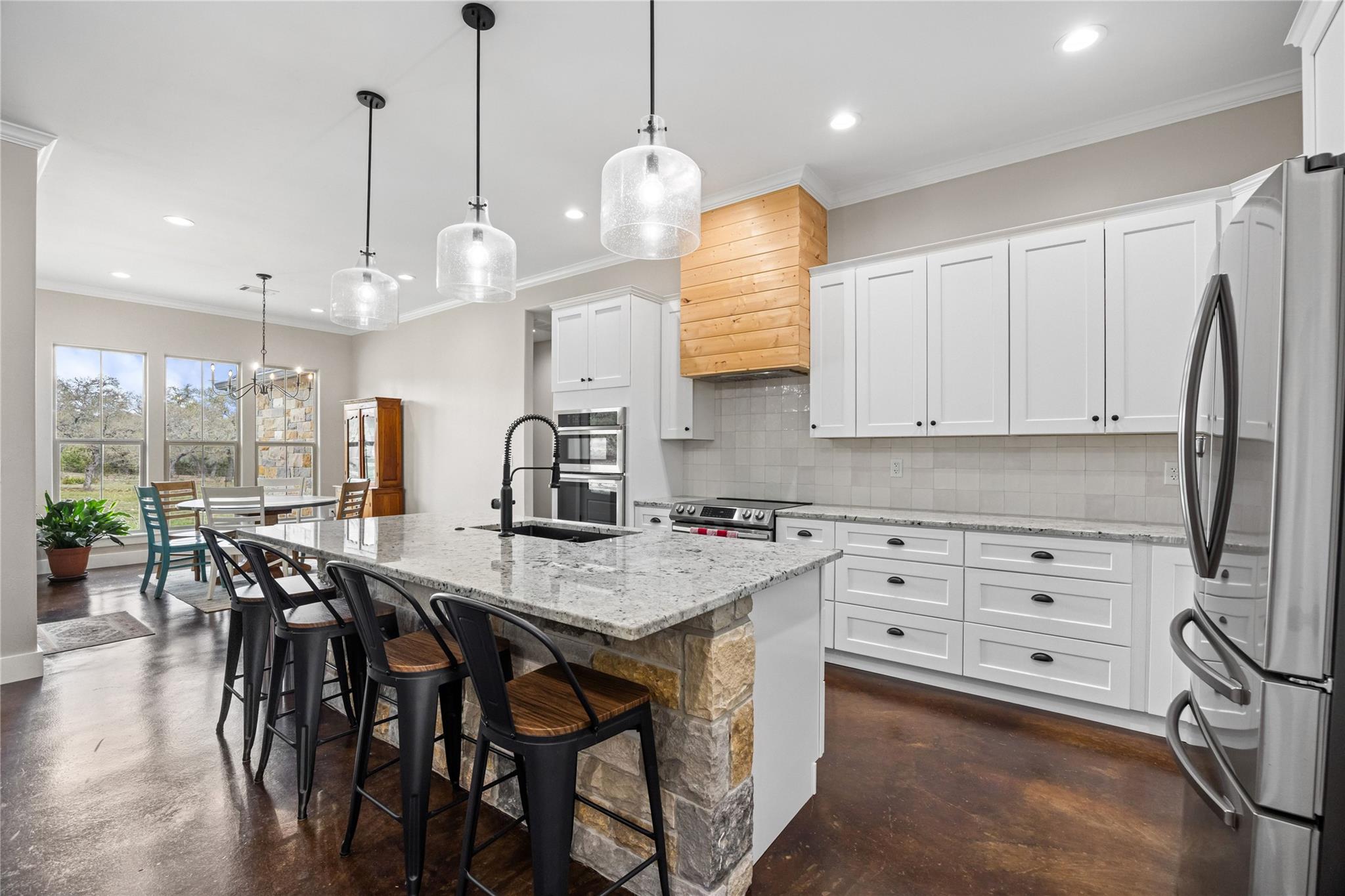 1602 County Road 250, Burnet, TX 78611