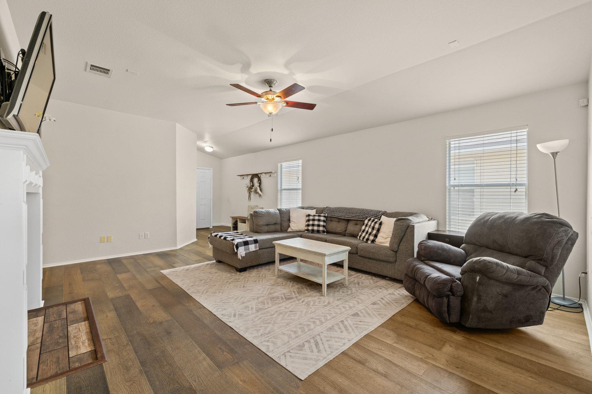 718 Sugar Brook Dr, Temple, TX 76502