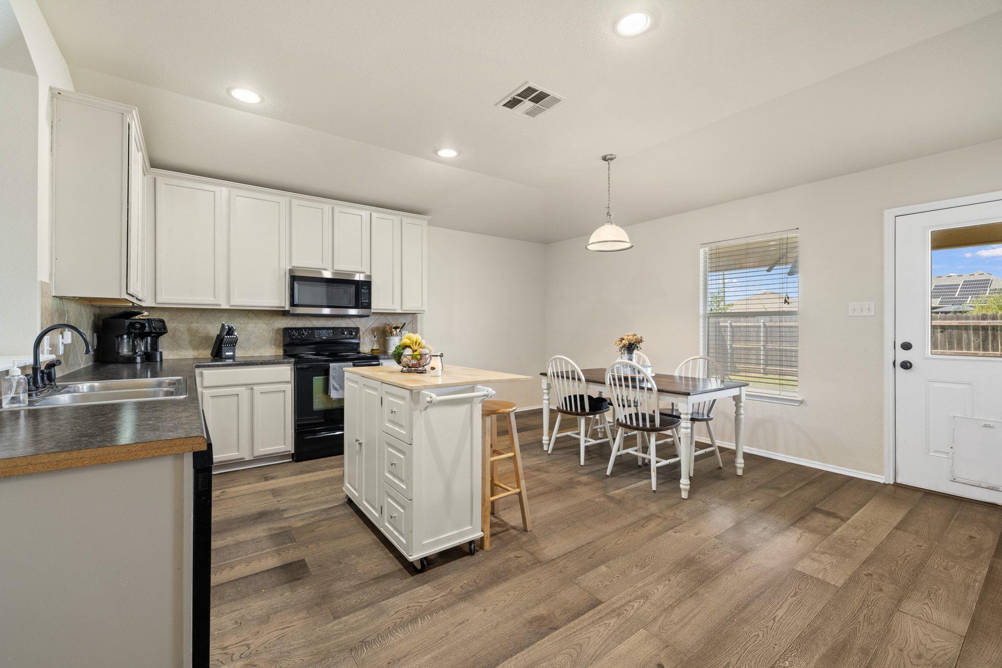 718 Sugar Brook Dr, Temple, TX 76502