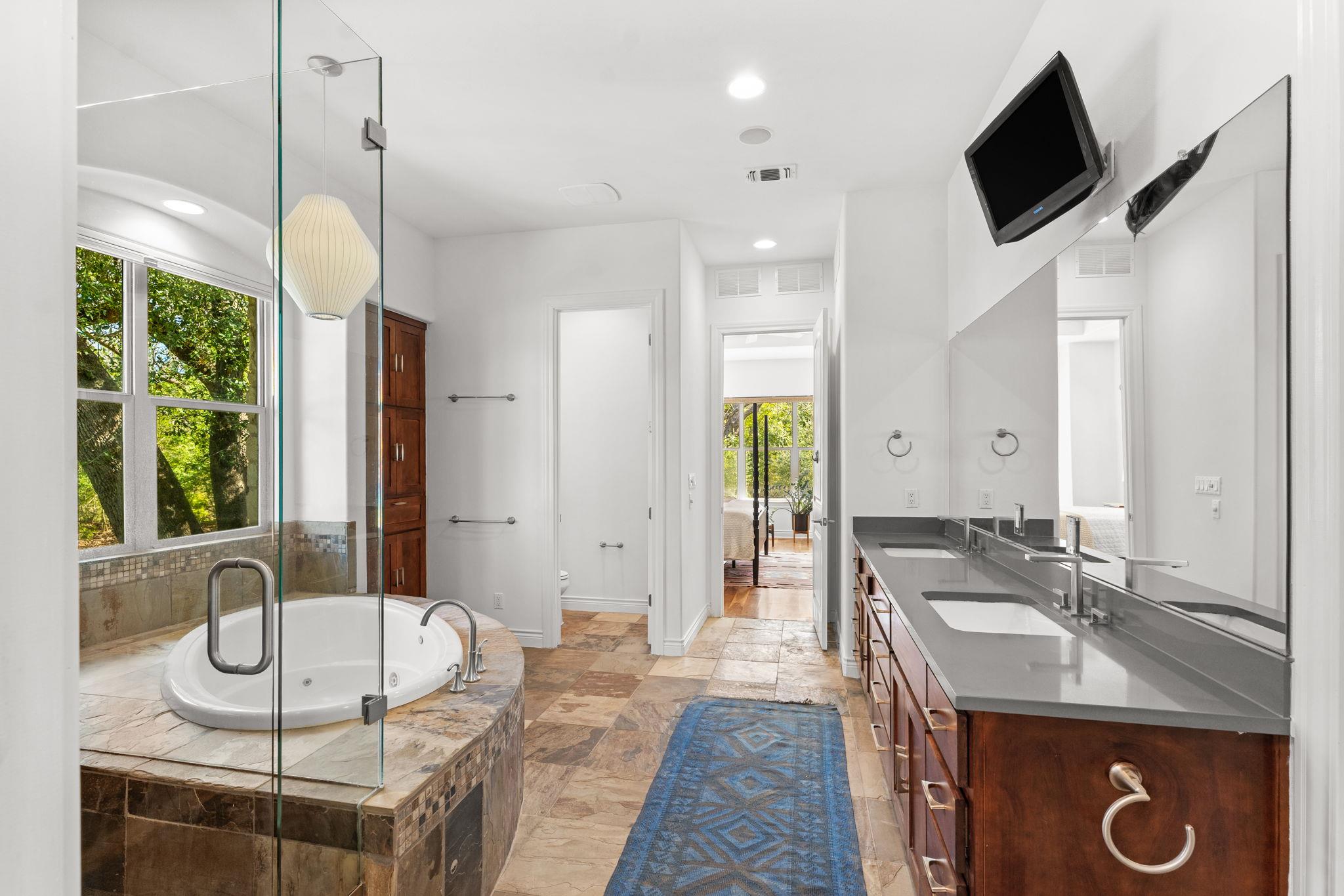 9514 San Lucas Dr, Austin, TX 78737