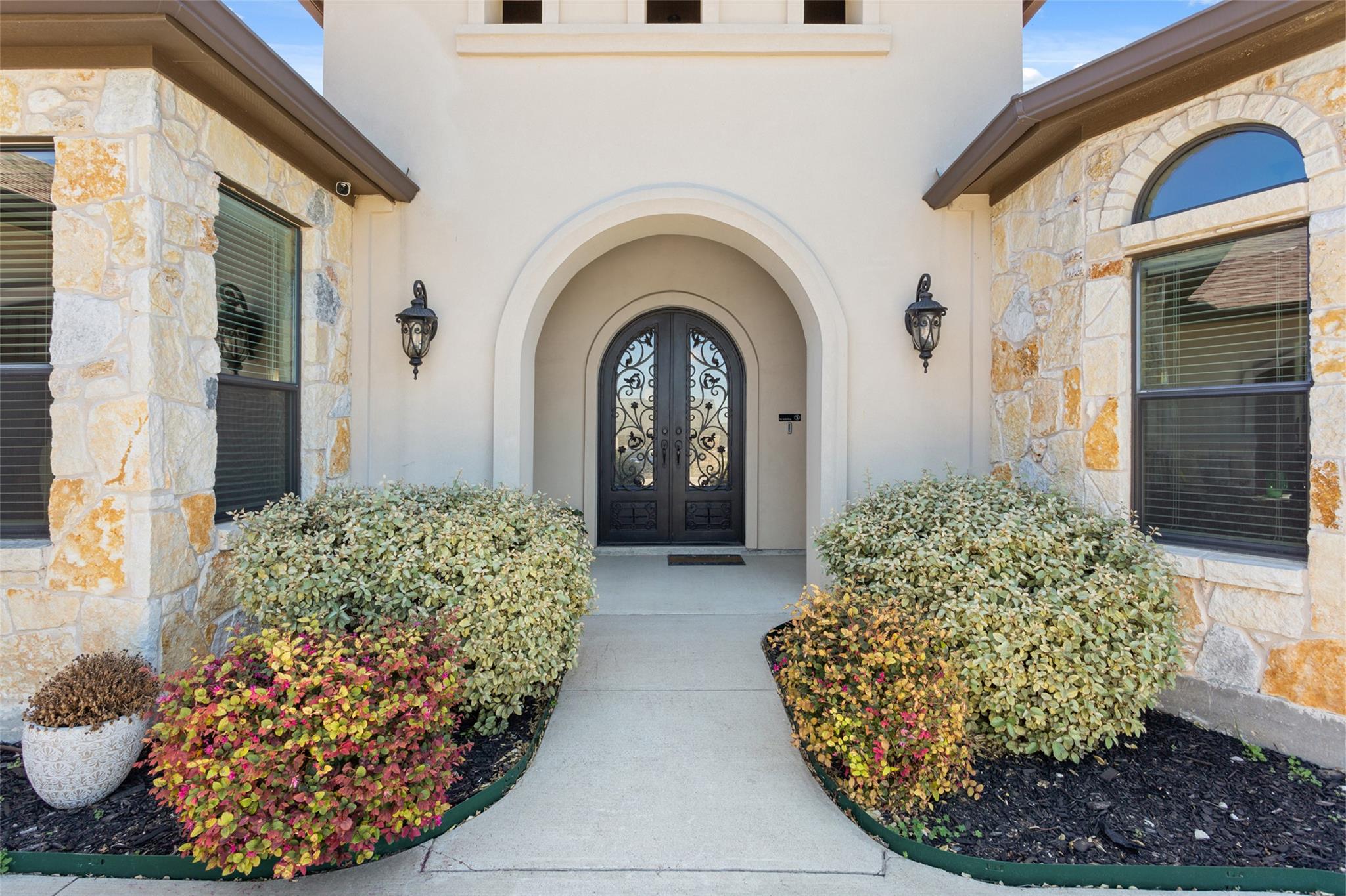 1007 Saddle Bluff Dr, Salado, TX 76571