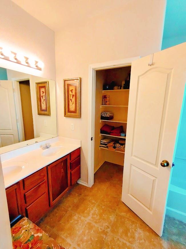 1844 Bayland St, Round Rock, TX 78664