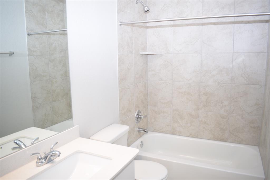 208 Shugart St, San Marcos, TX 78666