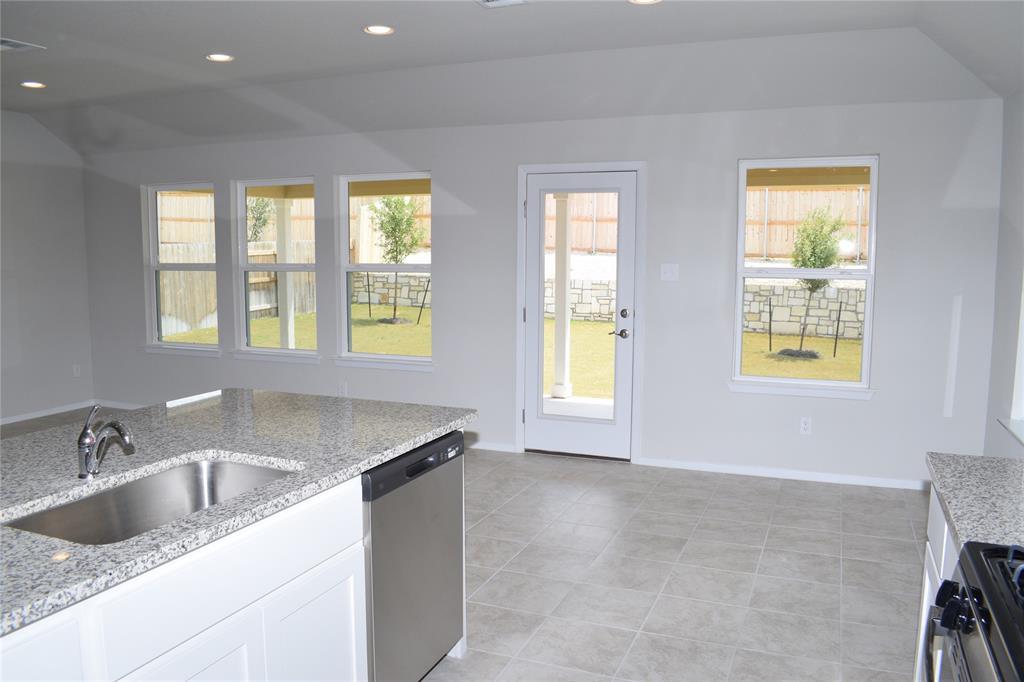 208 Shugart St, San Marcos, TX 78666