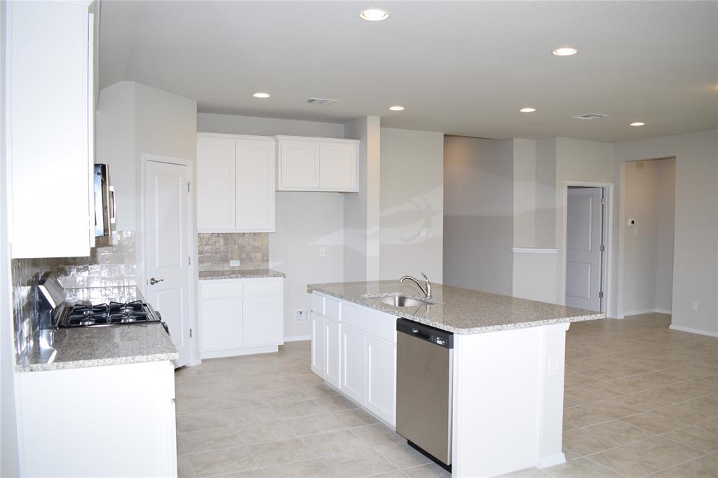 208 Shugart St, San Marcos, TX 78666