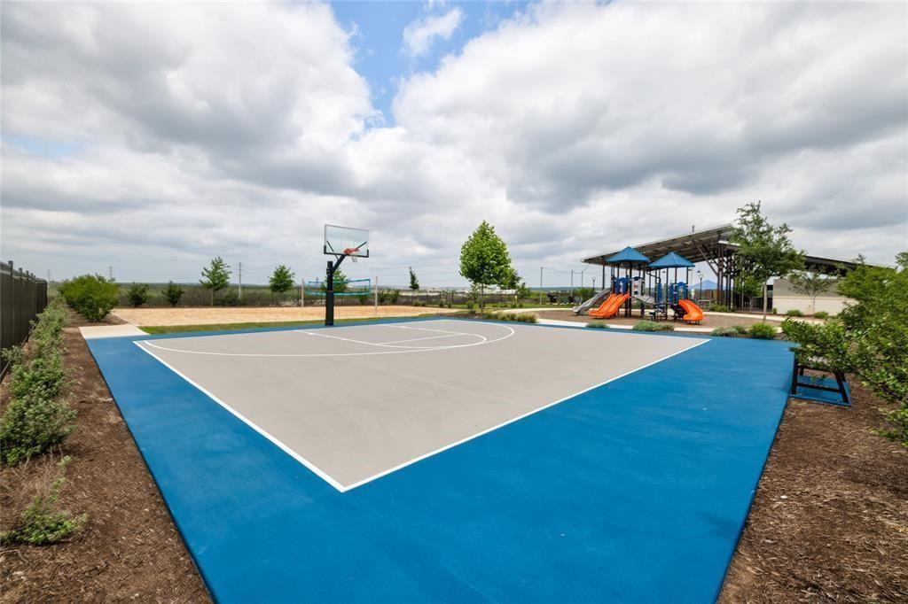 208 Shugart St, San Marcos, TX 78666