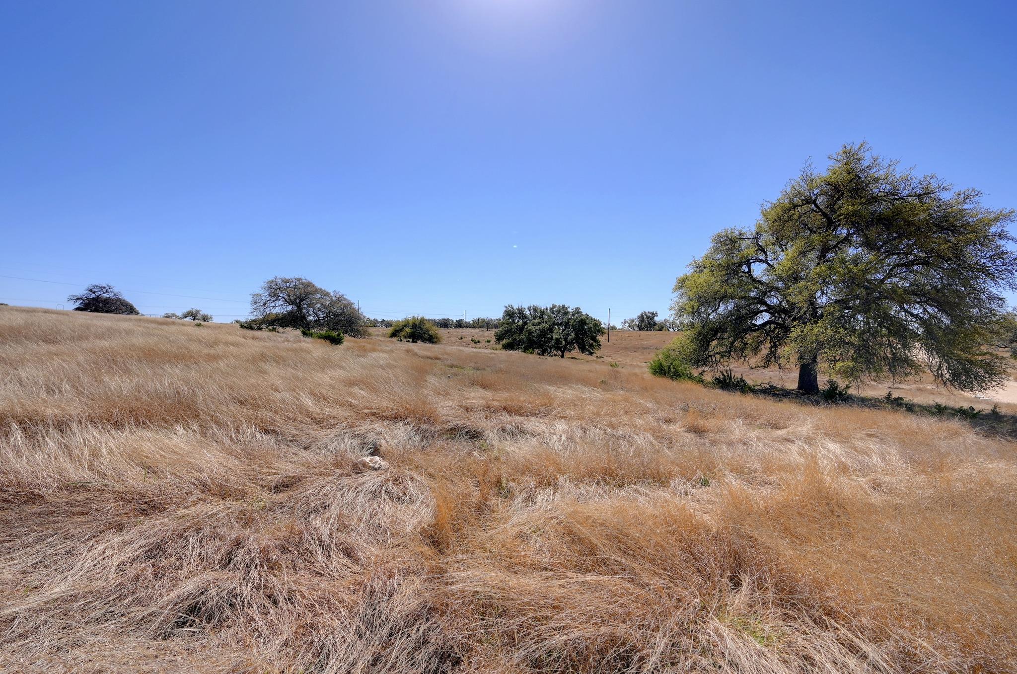 2803 Zenner Ahrens Rd, Fredericksburg, TX 78624