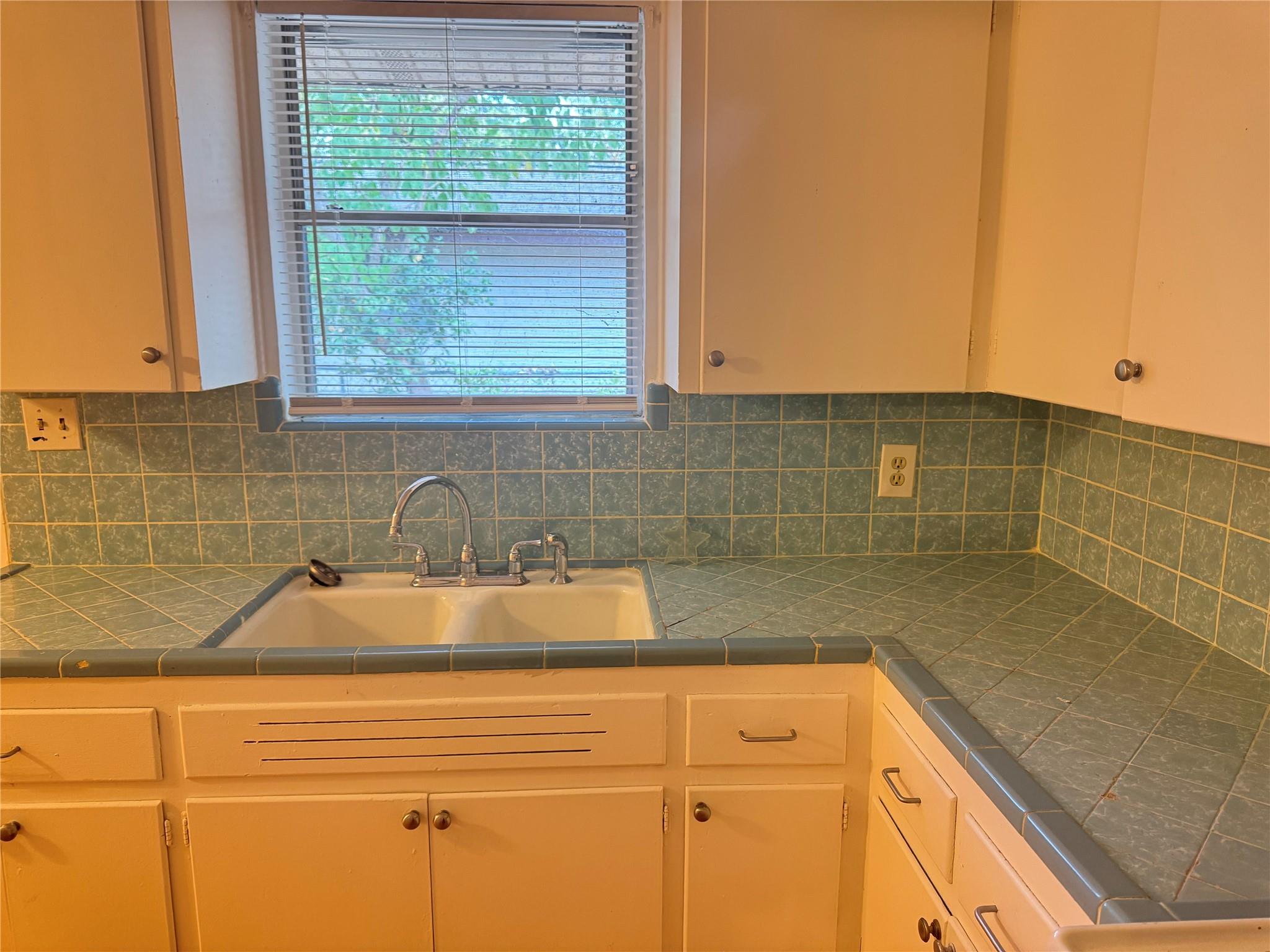 4704 Red River St # A, Austin, TX 78751