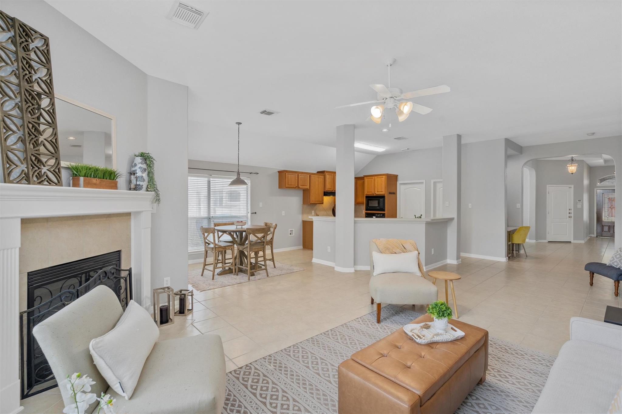 1636 Maize Bend Dr, Austin, TX 78727