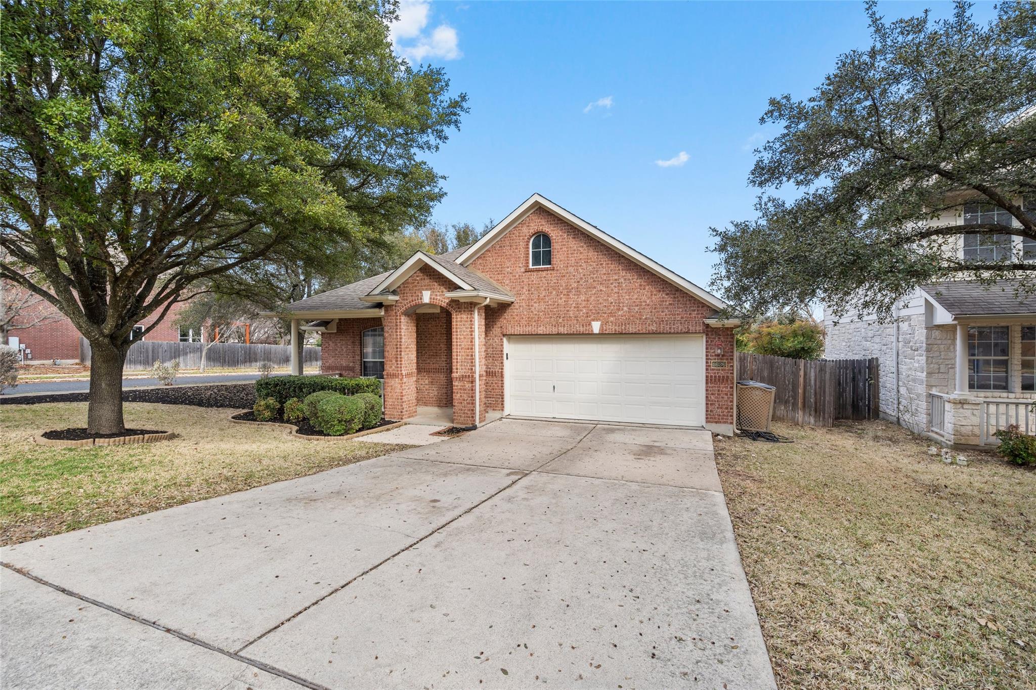 1636 Maize Bend Dr, Austin, TX 78727