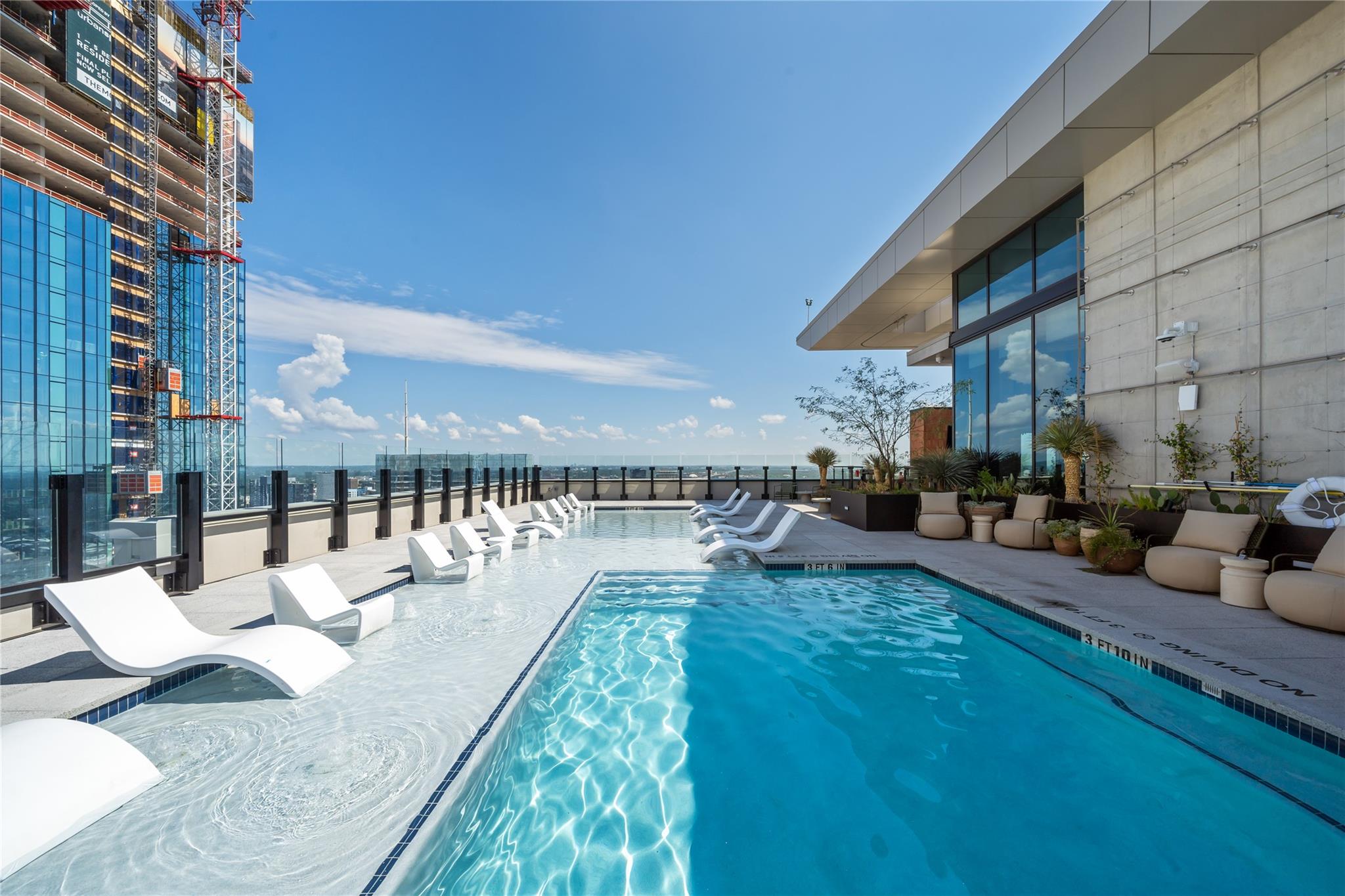 84 East Ave # 2506, Austin, TX 78701