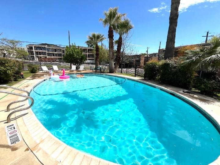 3304 Red River St # 107, Austin, TX 78705