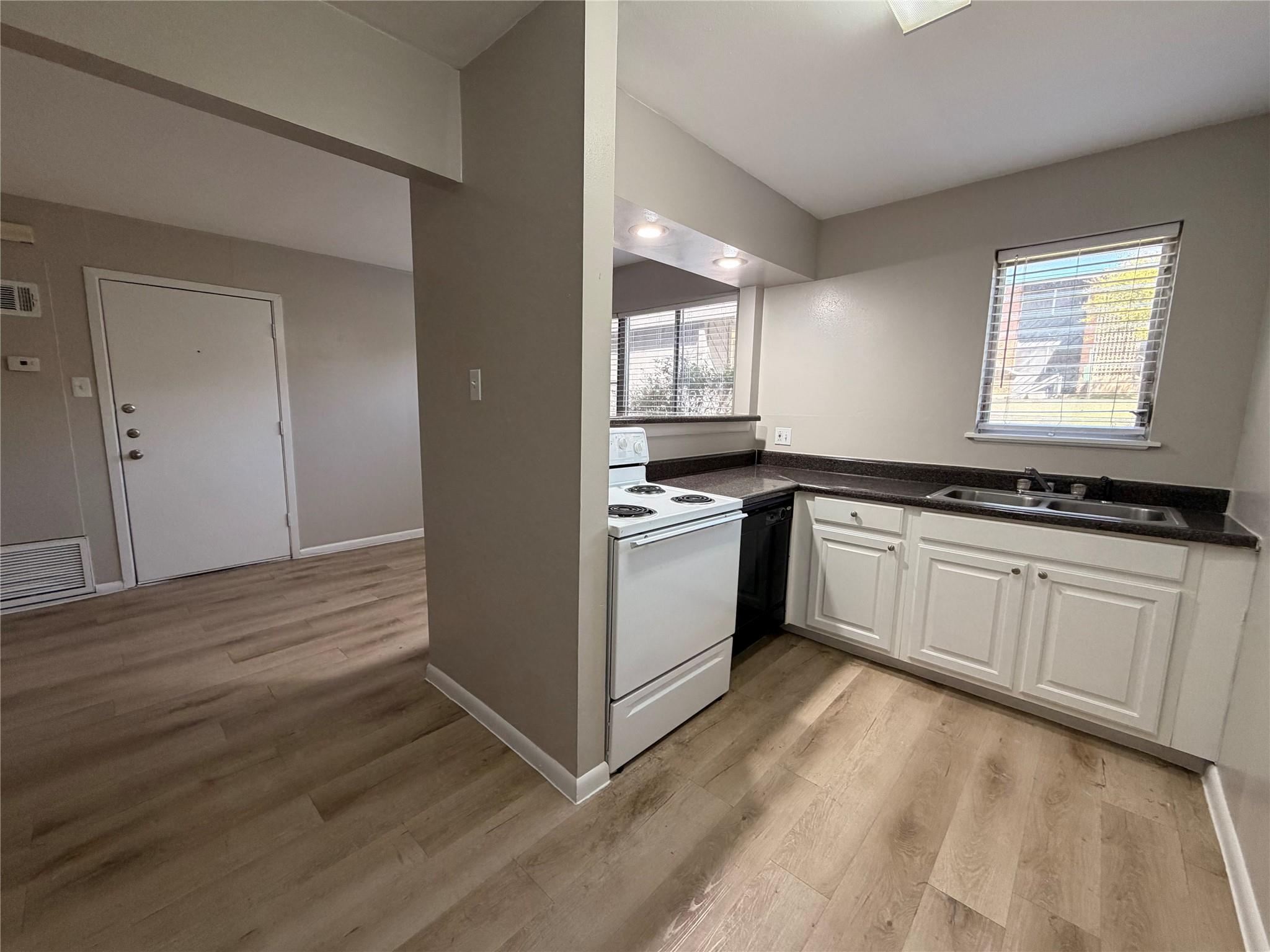 3304 Red River St # 107, Austin, TX 78705