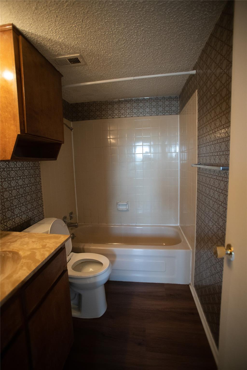 3000 Guadalupe St # 208, Austin, TX 78705