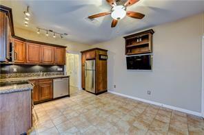 2210 Pearl St # 206, Austin, TX 78705