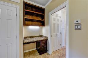 2210 Pearl St # 206, Austin, TX 78705