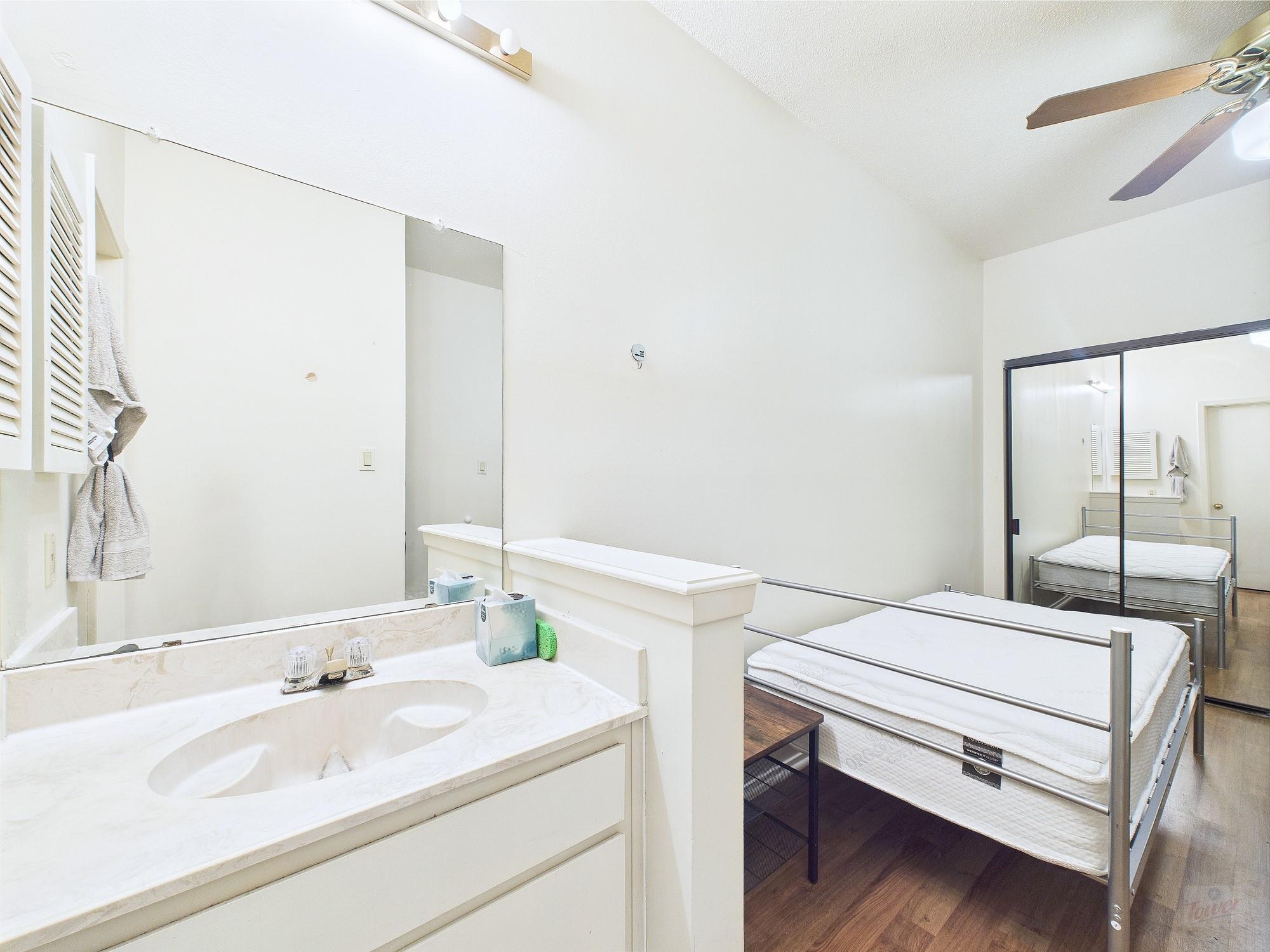 2905 Swisher St # 205, Austin, TX 78705