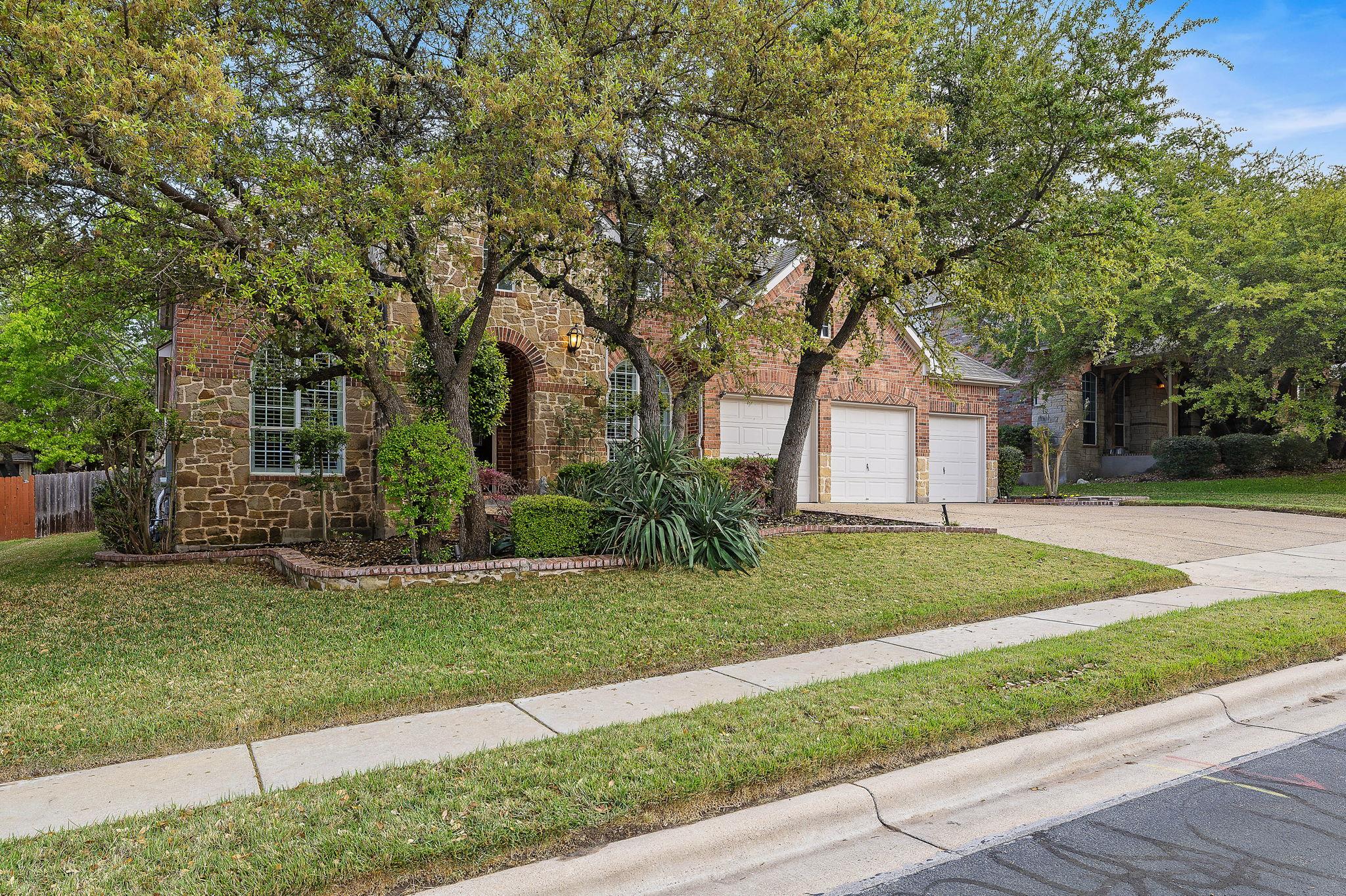 2236 Fernspring Dr, Round Rock, TX 78665