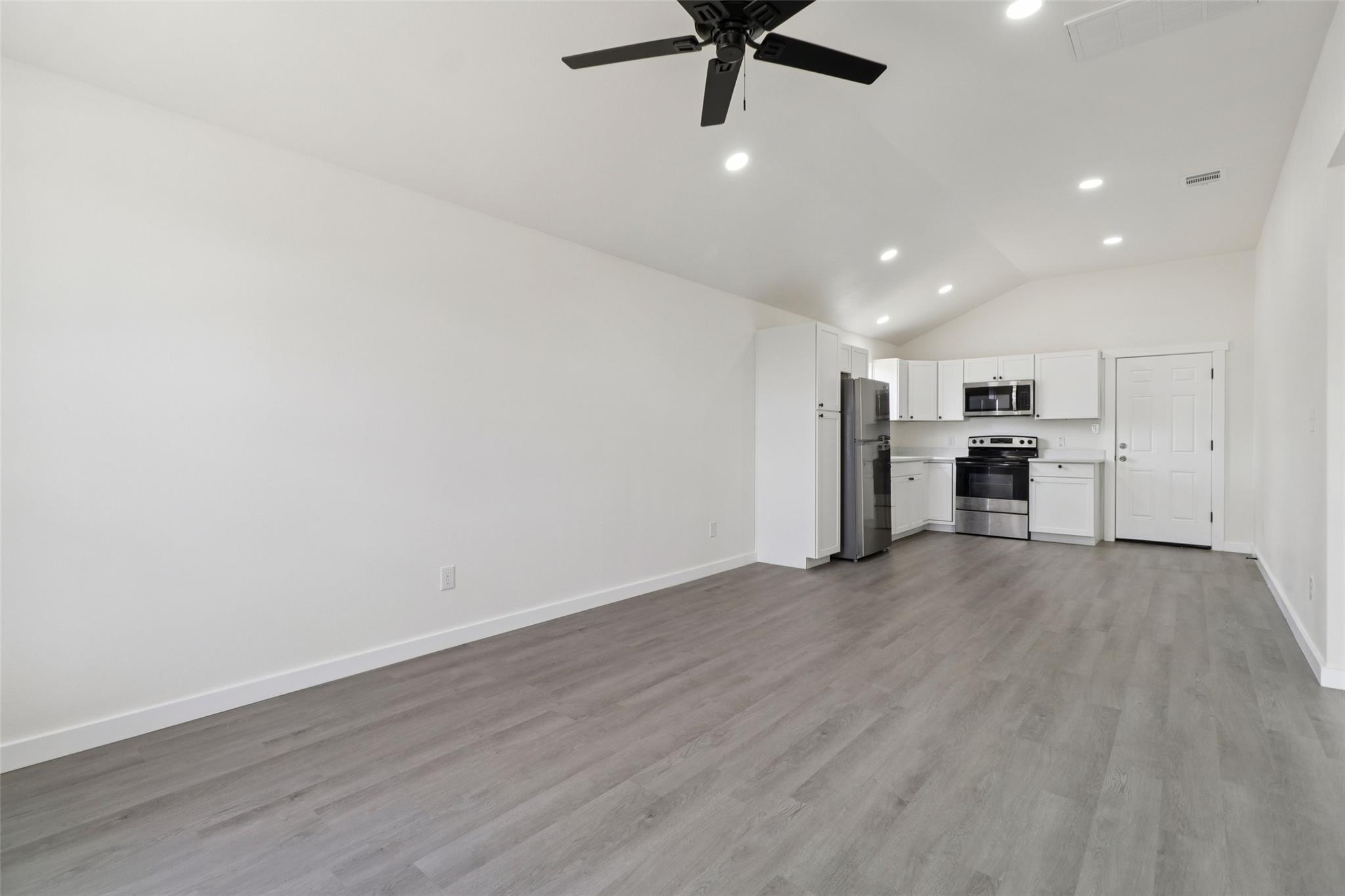 1087 Schubert Ln # C, Kyle, TX 78640