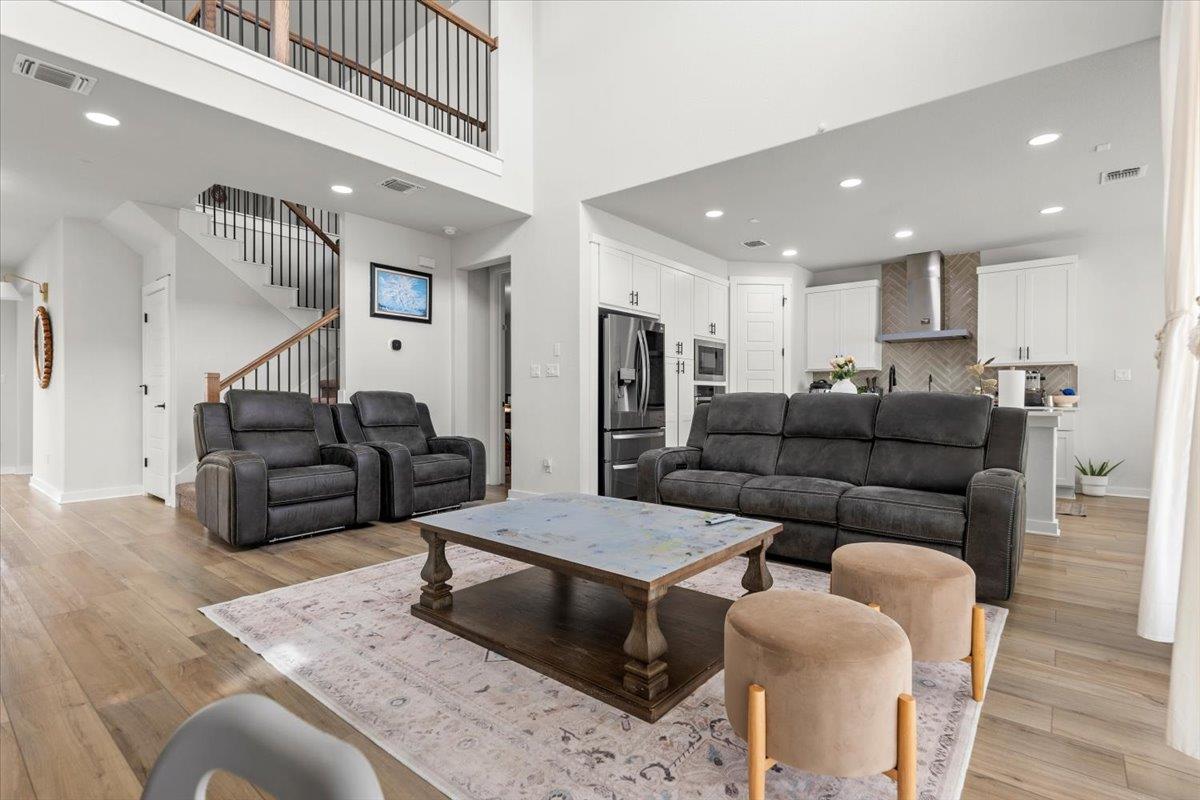 2232 Nightjar Song Dr, Leander, TX 78641